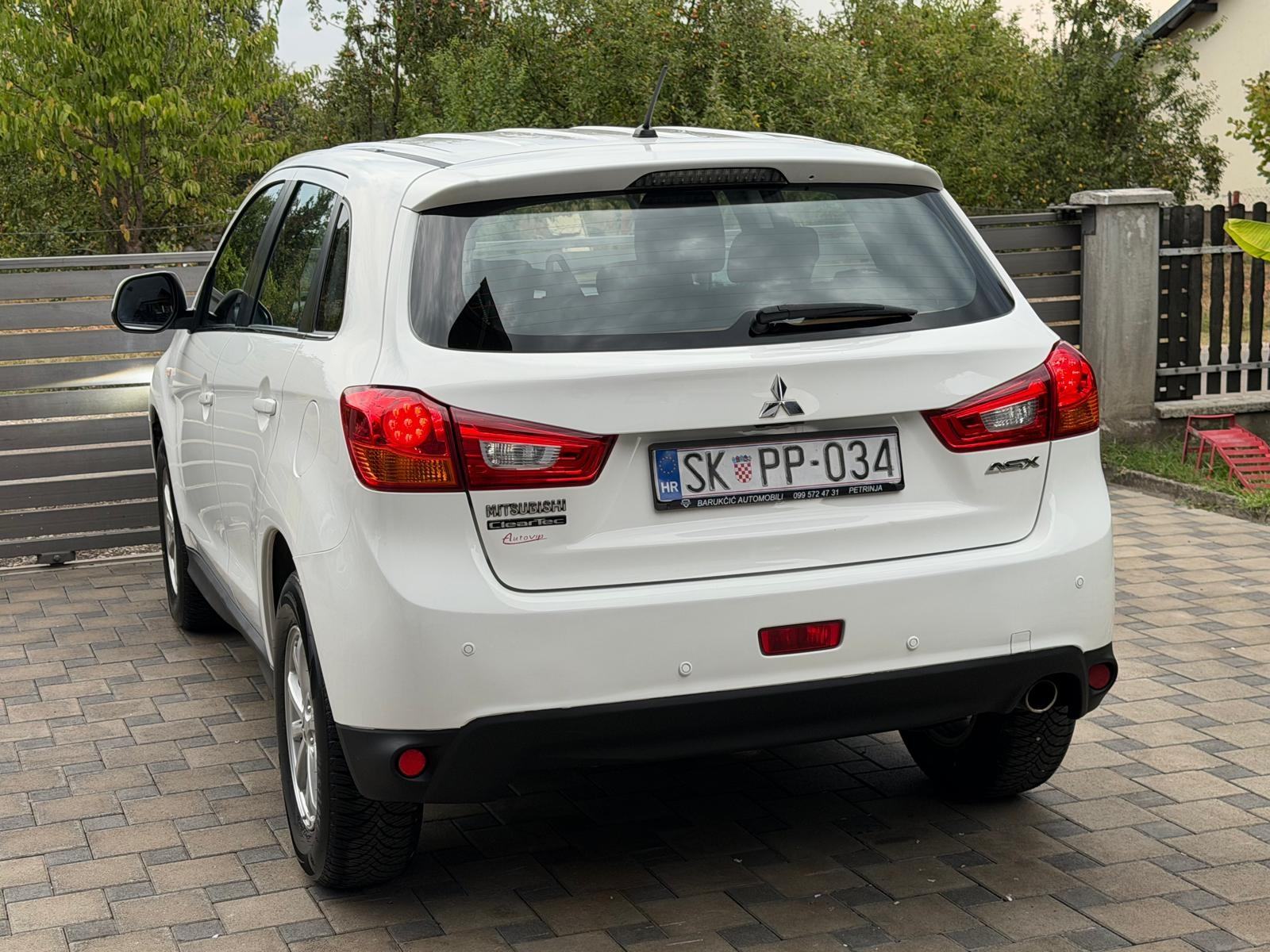 Mitsubishi ASX 1,6 DI-D INFORM 2WD, fotografija 12