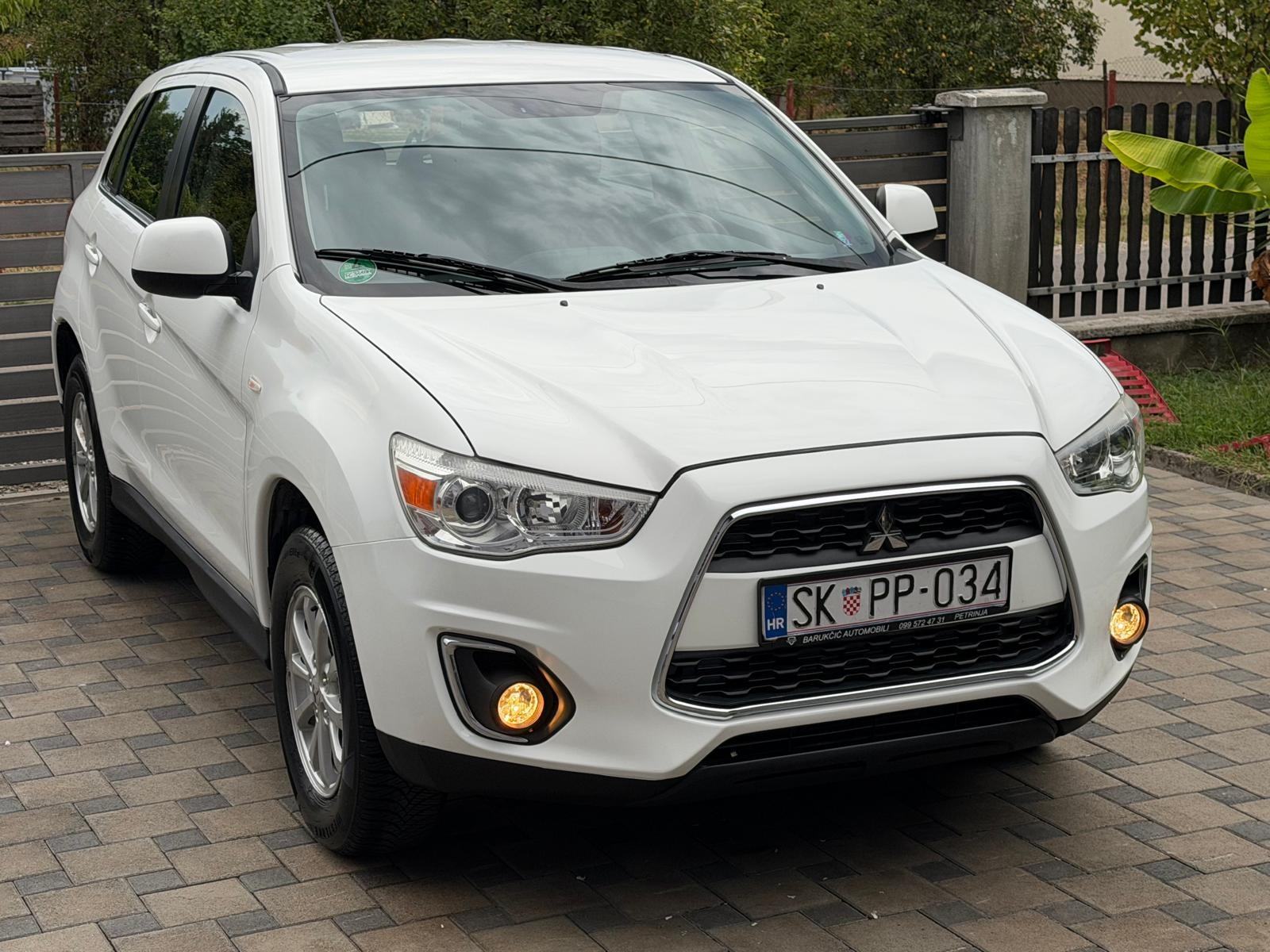 Mitsubishi ASX 1,6 DI-D INFORM 2WD, fotografija 9