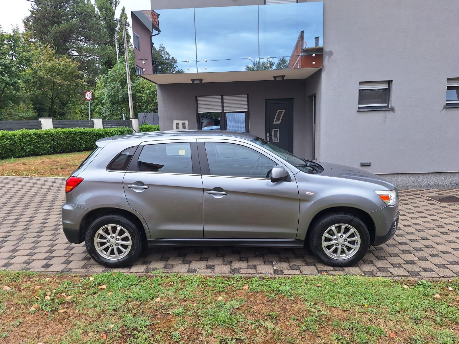 Mitsubishi ASX 1,8 DI-D 4x4, fotografija 6