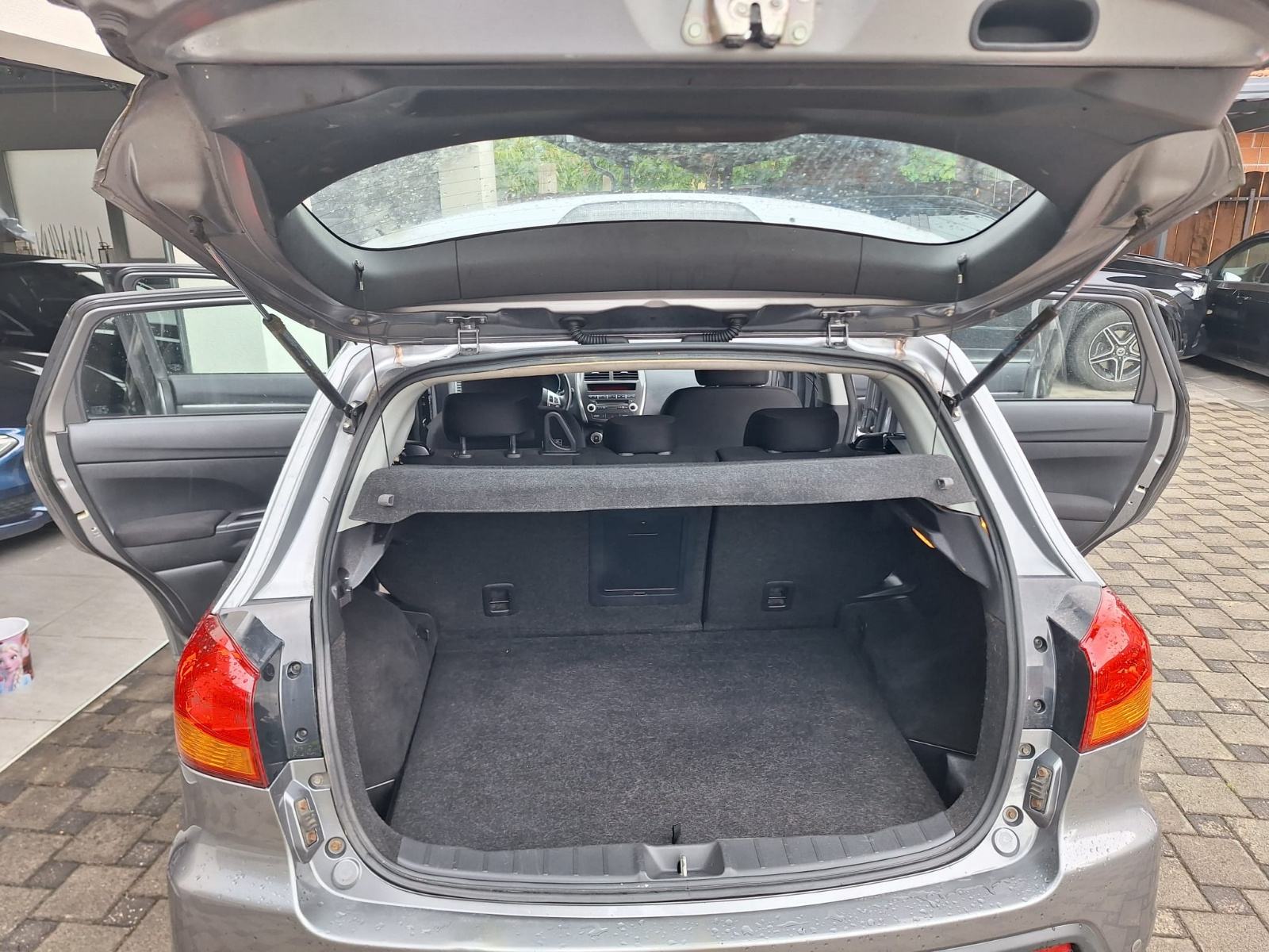 Mitsubishi ASX 1,8 DI-D 4x4, fotografija 13