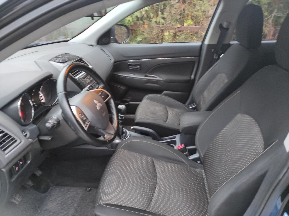 Mitsubishi ASX 1.8 DI-D izvrstan panoramski krov kartice do 36 rata, fotografija 7