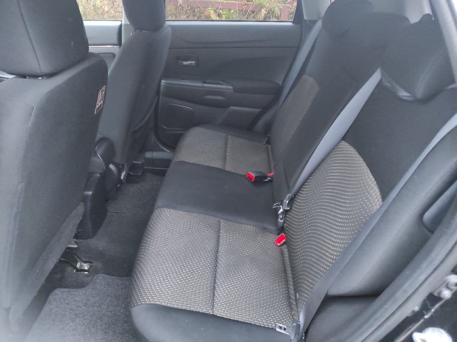 Mitsubishi ASX 1.8 DI-D izvrstan panoramski krov kartice do 36 rata, fotografija 11