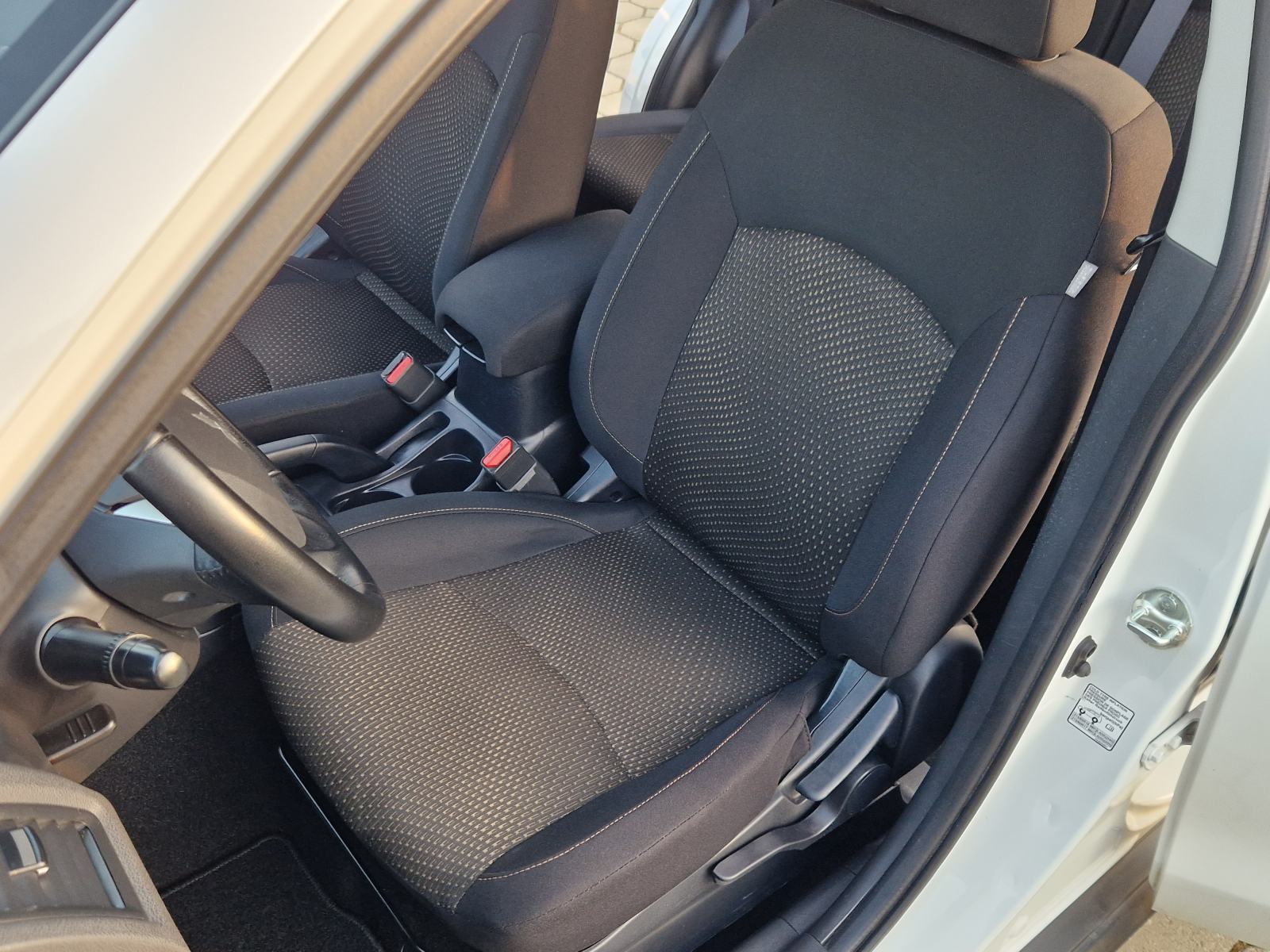 MITSUBISHI ASX 1.8 DI-D LP 2WD - 1.VLASNIK-SERVISNA KNJIGA-TOP STANJE, fotografija 13