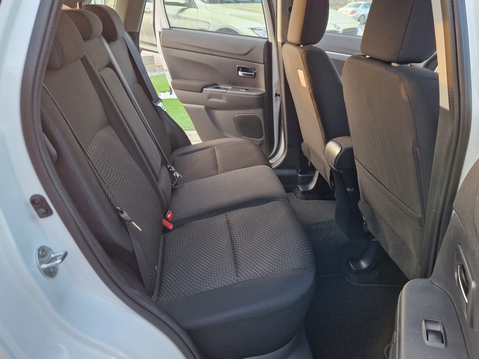 MITSUBISHI ASX 1.8 DI-D LP 2WD - 1.VLASNIK-SERVISNA KNJIGA-TOP STANJE, fotografija 20