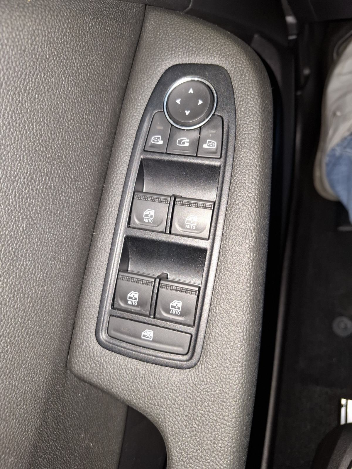 Mitsubishi Colt 1,0 INTENSE BEZ BANKE!! PLATI ODMAH 7.466,67 I VOZI, fotografija 10