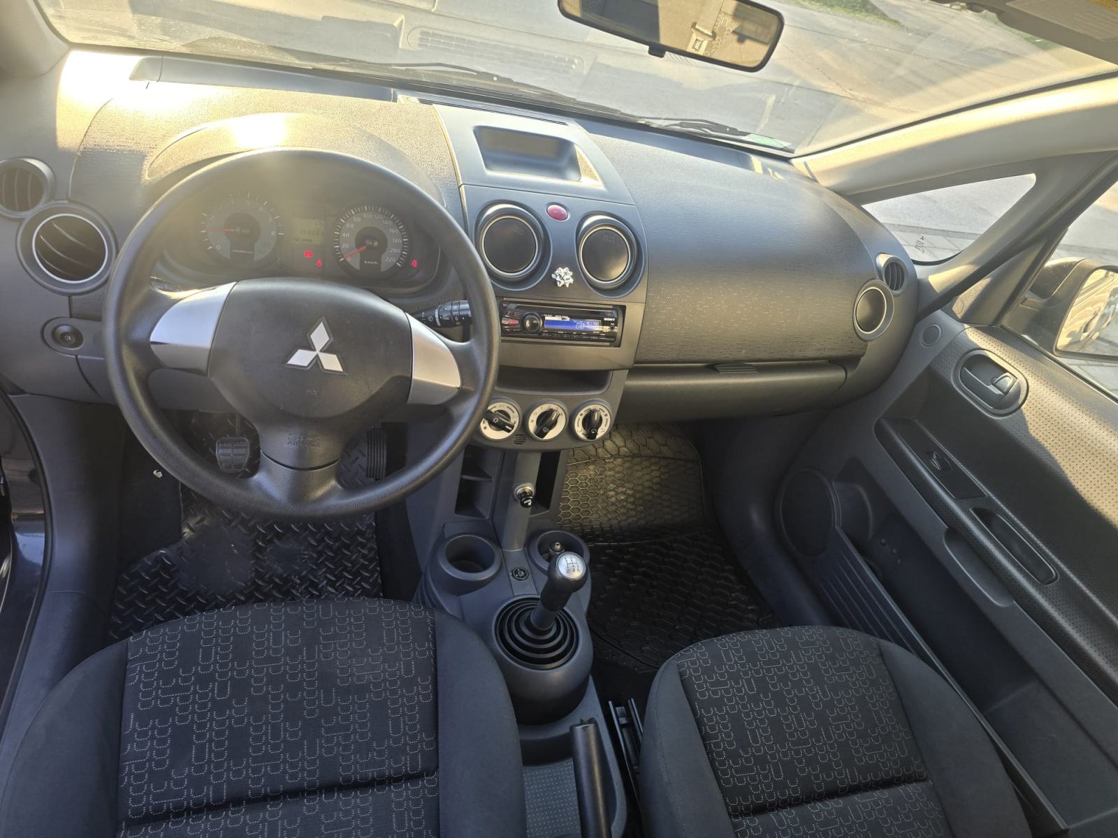 Mitsubishi Colt 1,1 2010 reg7/2027 sa plinom atestiranim do 2029 god, fotografija 12