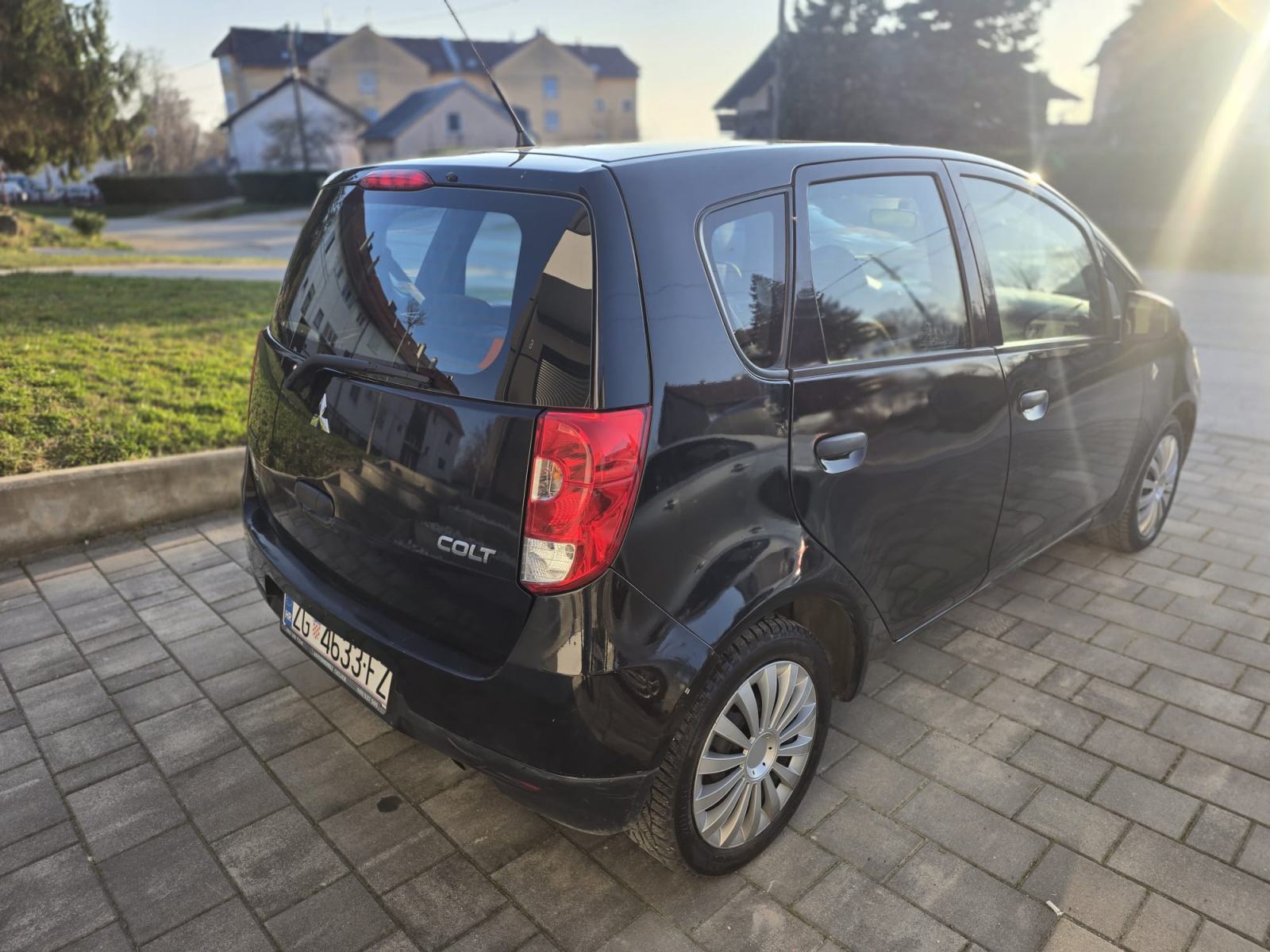 Mitsubishi Colt 1,1 2010 reg7/2027 sa plinom atestiranim do 2029 god, fotografija 5