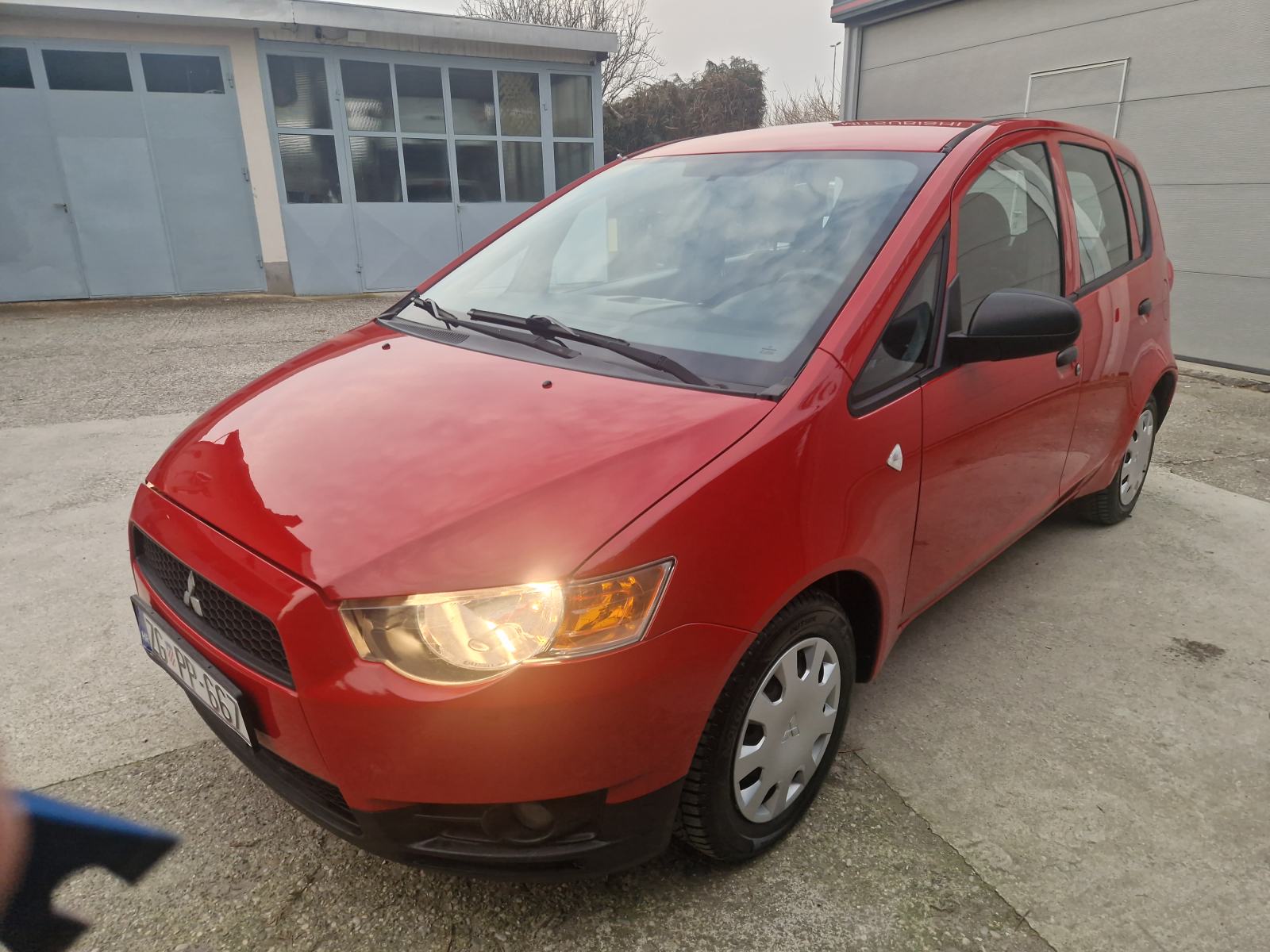 Mitsubishi Colt 1.1 clartec POCINČAN KLIMA KARTICE DO 36 MJ JAMSTVO, fotografija 3
