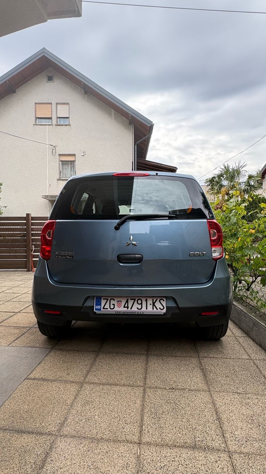 Mitsubishi Colt 1,1, fotografija 3