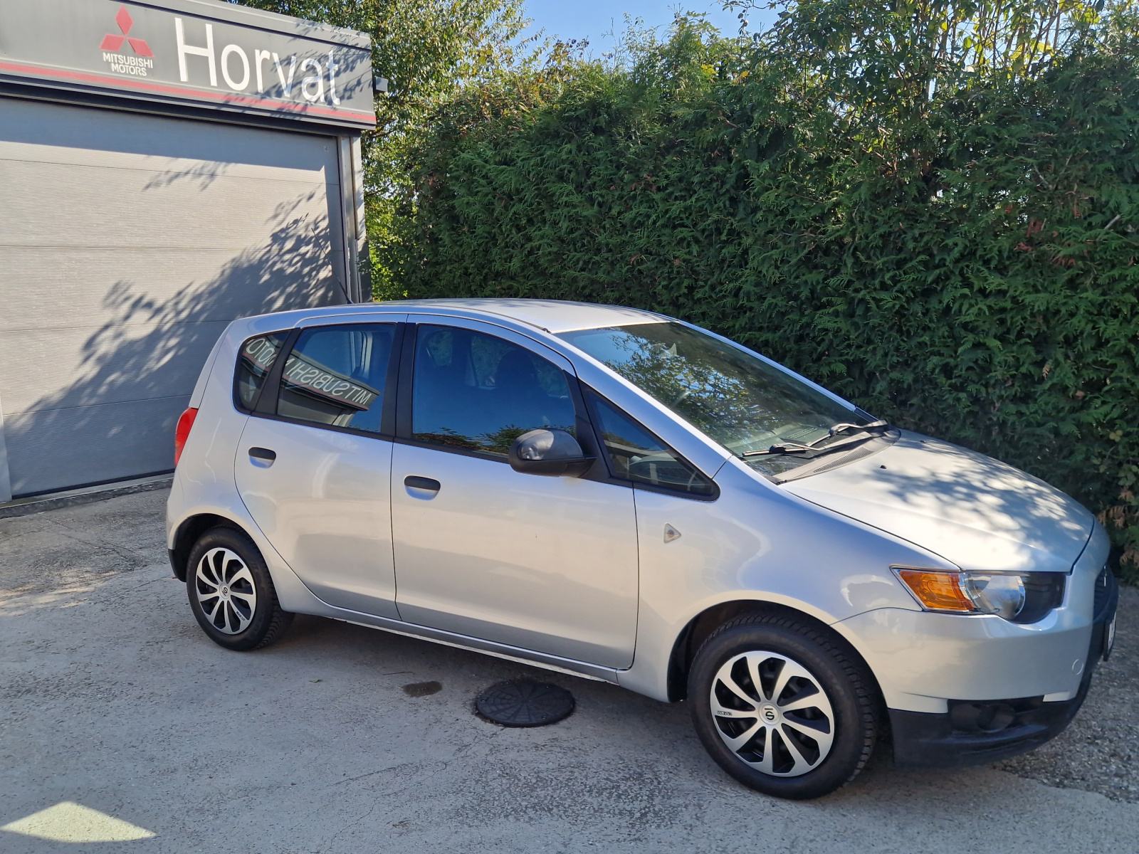 Mitsubishi Colt 1,3 CLAR-TEC POCINČAN BEZ HRĐE KAO NOV KARTICE 36 RATA, fotografija 1