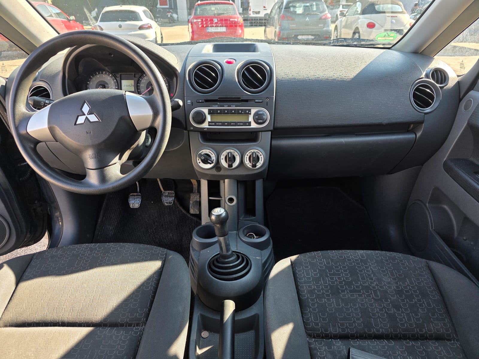 Mitsubishi Colt 1,3, fotografija 8