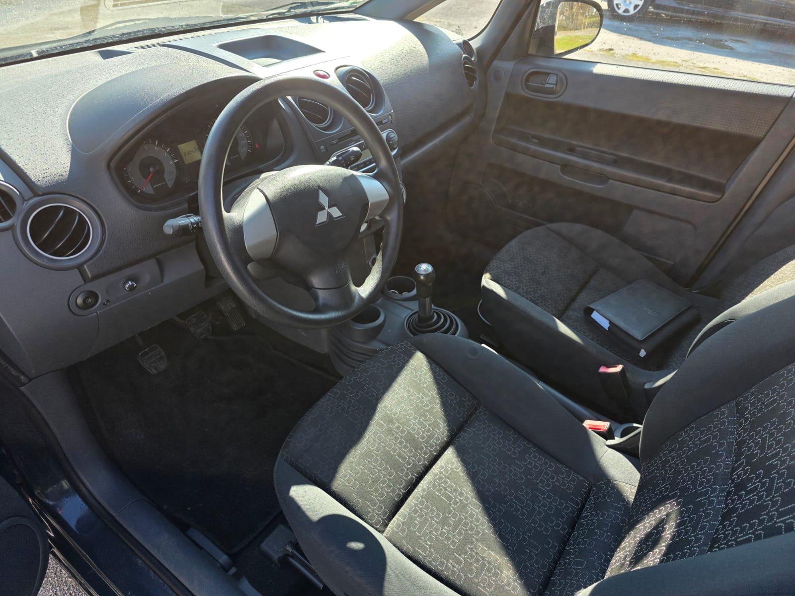 Mitsubishi Colt 1,3, fotografija 10