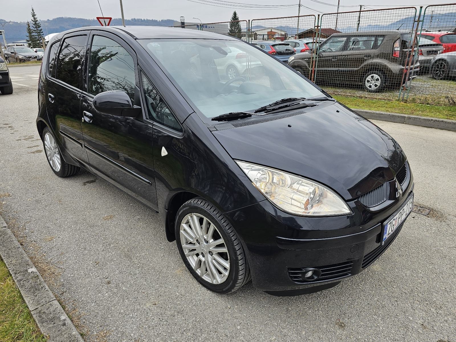 Mitsubishi Colt 1,5, fotografija 2