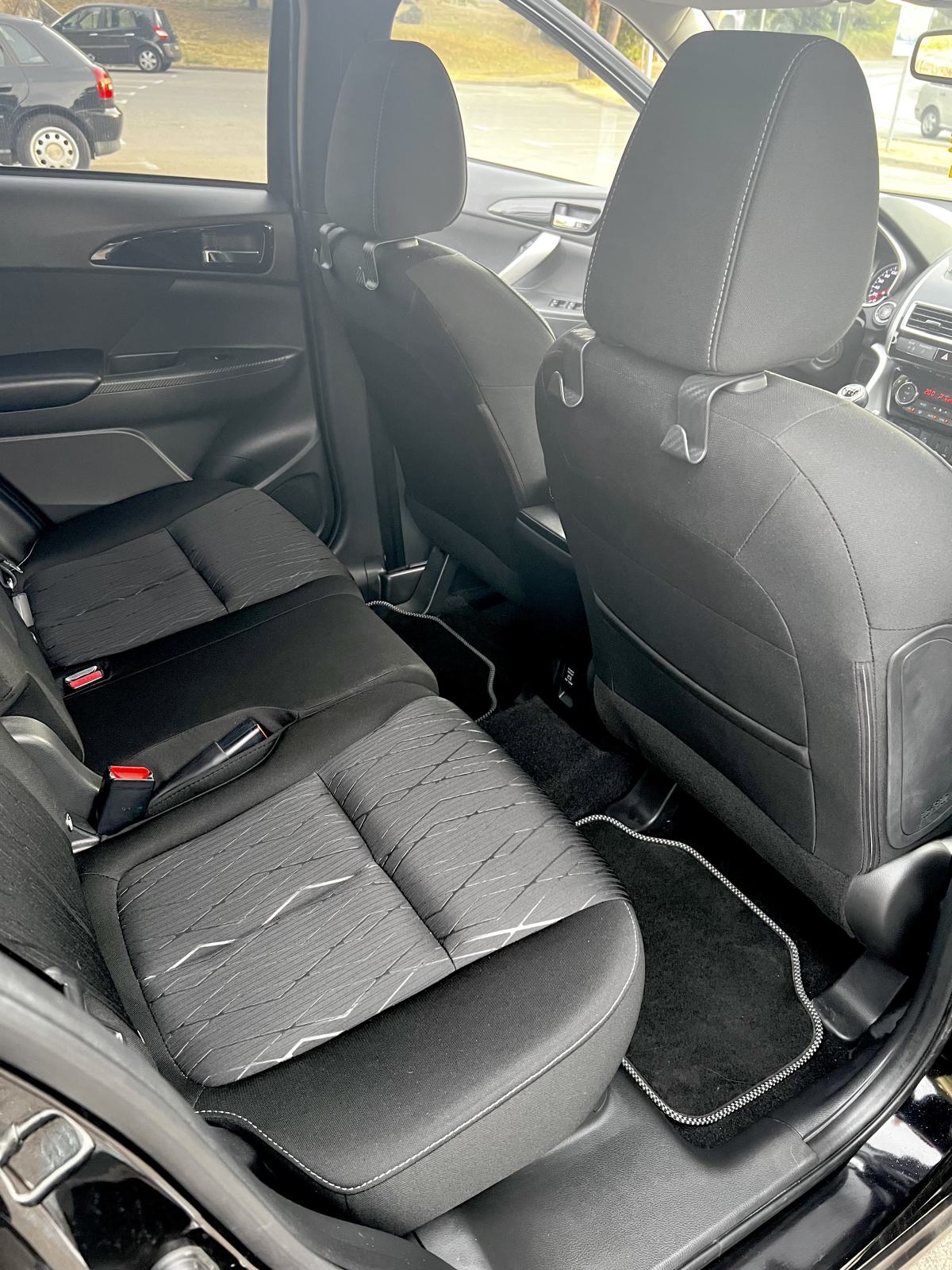 Mitsubishi Eclipse Cross 1.5 Turbo Intense 2WD, fotografija 12