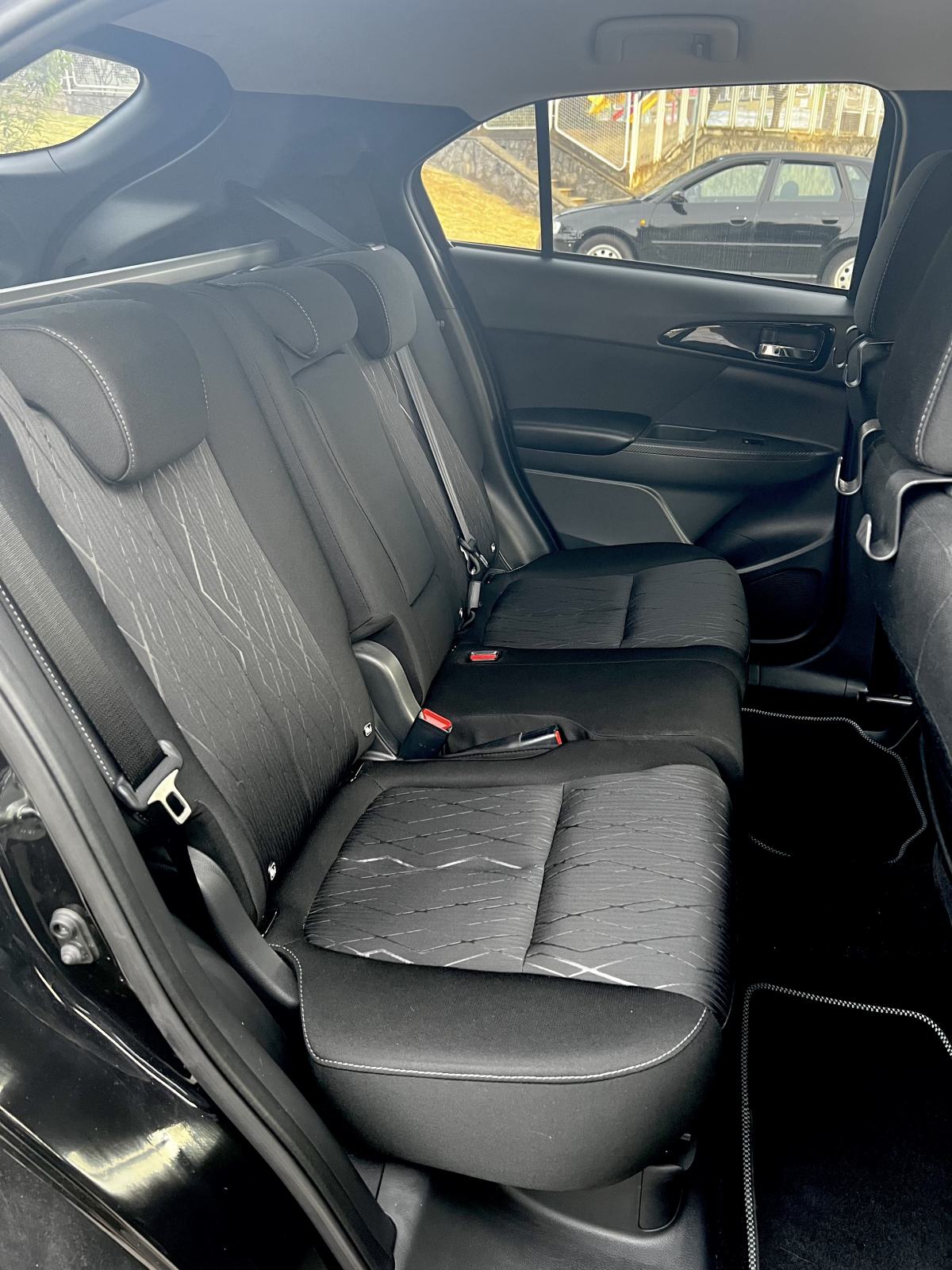 Mitsubishi Eclipse Cross 1.5 Turbo Intense 2WD, fotografija 11