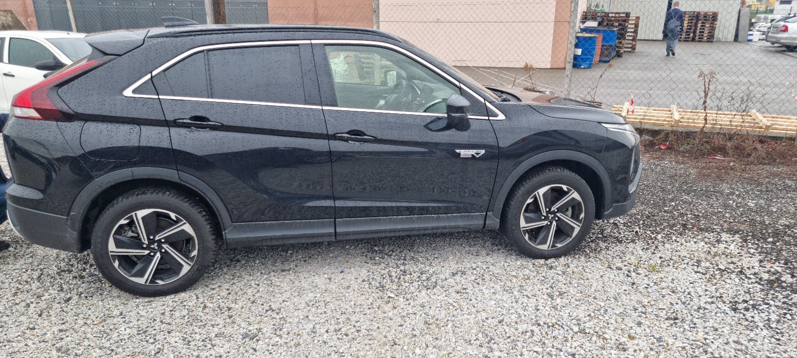 Mitsubishi Eclipse Cross 2.4 PHEV automatik, fotografija 7