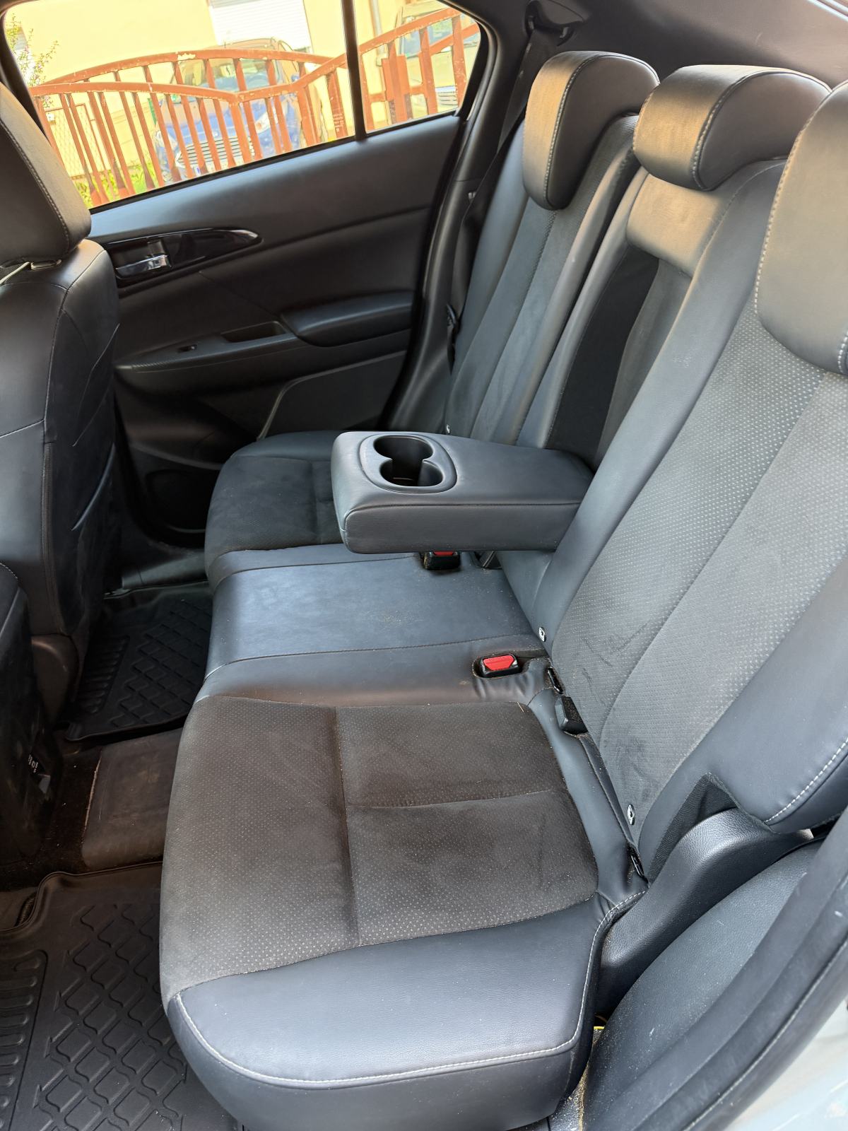 Mitsubishi Eclipse Cross PHEV automatik, fotografija 9