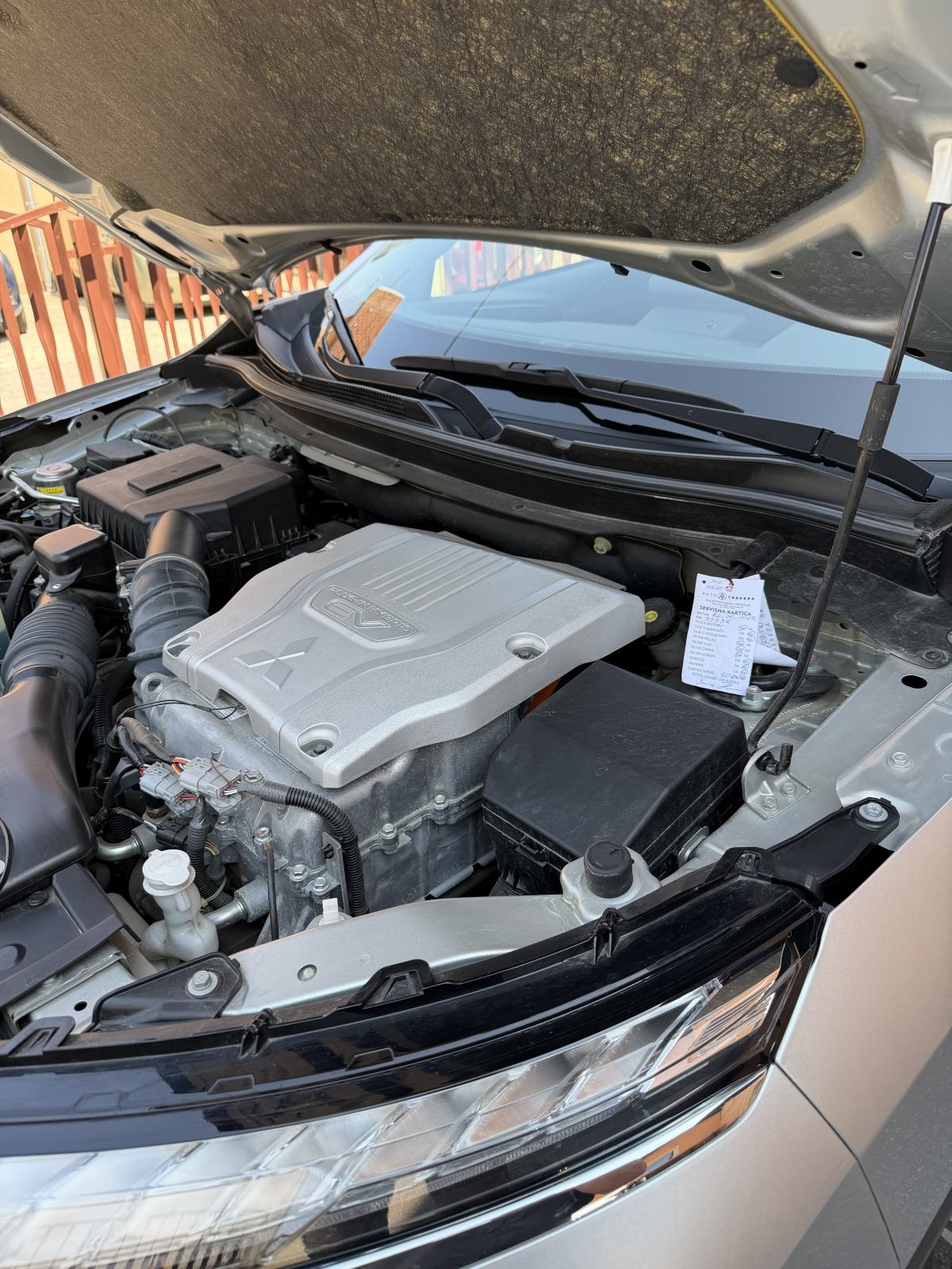 Mitsubishi Eclipse Cross PHEV automatik, fotografija 16