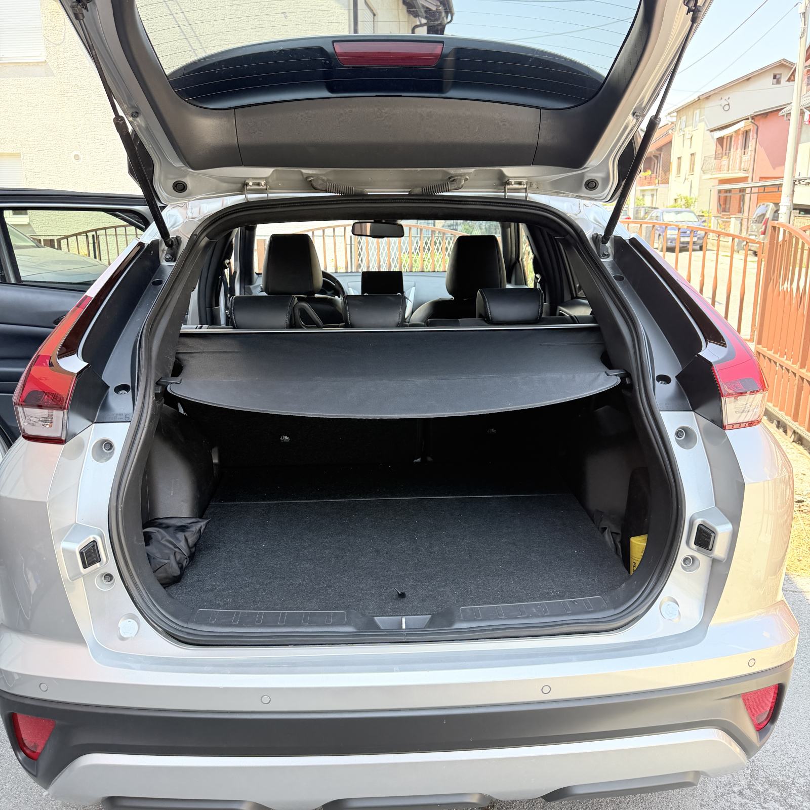 Mitsubishi Eclipse Cross PHEV automatik, fotografija 14