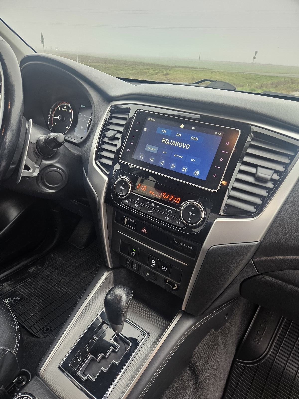 Mitsubishi L200 2.2 automatik, fotografija 8