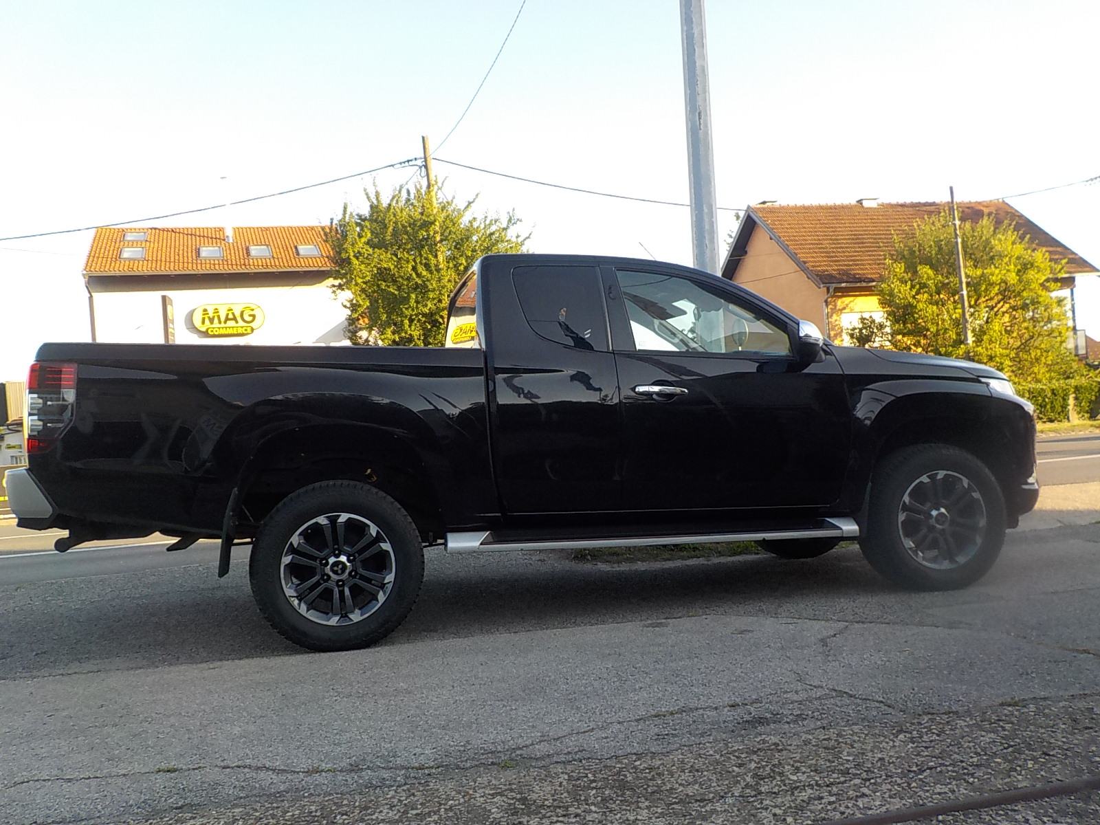 Mitsubishi L200 2,2 D-ID⭐4x4⭐u PDV-u.⭐️147.000km⭐️JAMSTVO⭐️NOVI MODEL⭐, pogled izvana - slika 4