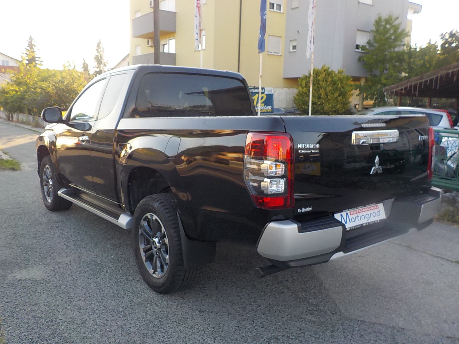 Mitsubishi L200 2,2 D-ID⭐4x4⭐u PDV-u.⭐️147.000km⭐️JAMSTVO⭐️NOVI MODEL⭐, fotografija 6