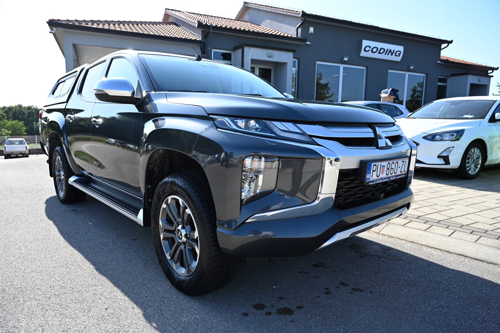 Mitsubishi L200 2.4 DI-D 150 ks *Kamera 360°*Prvi vlasnik*, fotografija 3