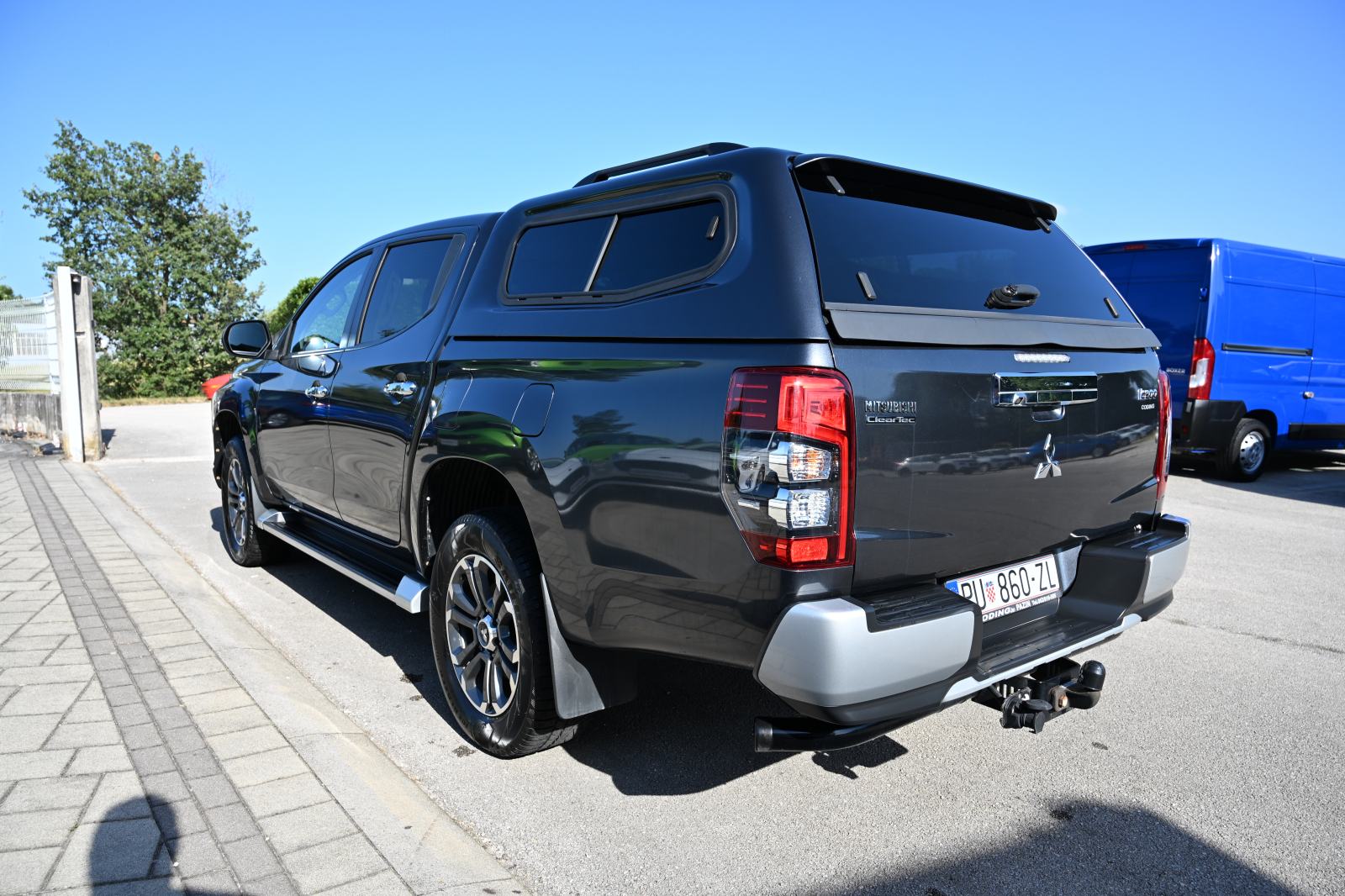 Mitsubishi L200 2.4 DI-D 150 ks *Kamera 360°*Prvi vlasnik*, fotografija 6