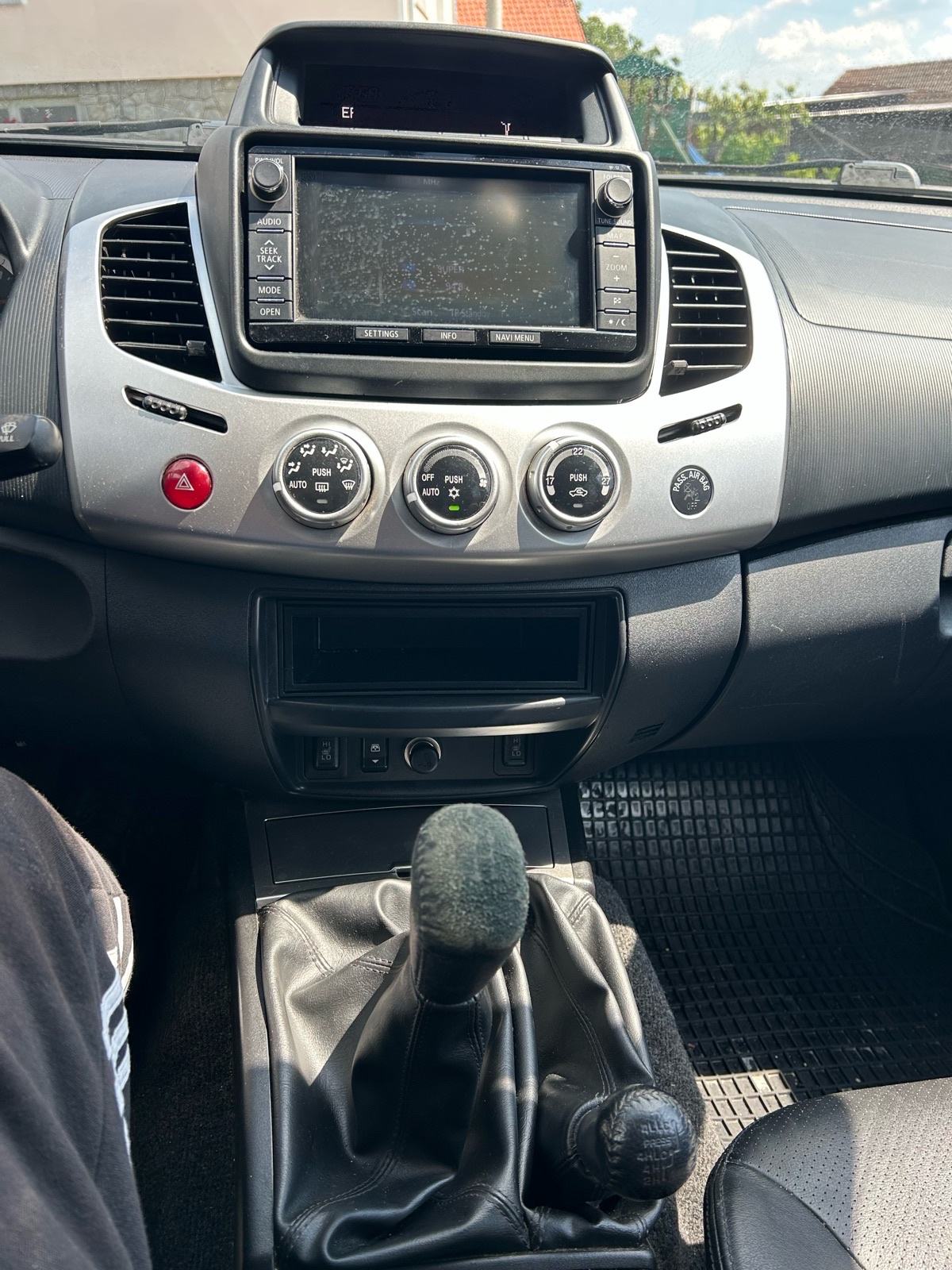 Mitsubishi L200 2.4DI-D, fotografija 2