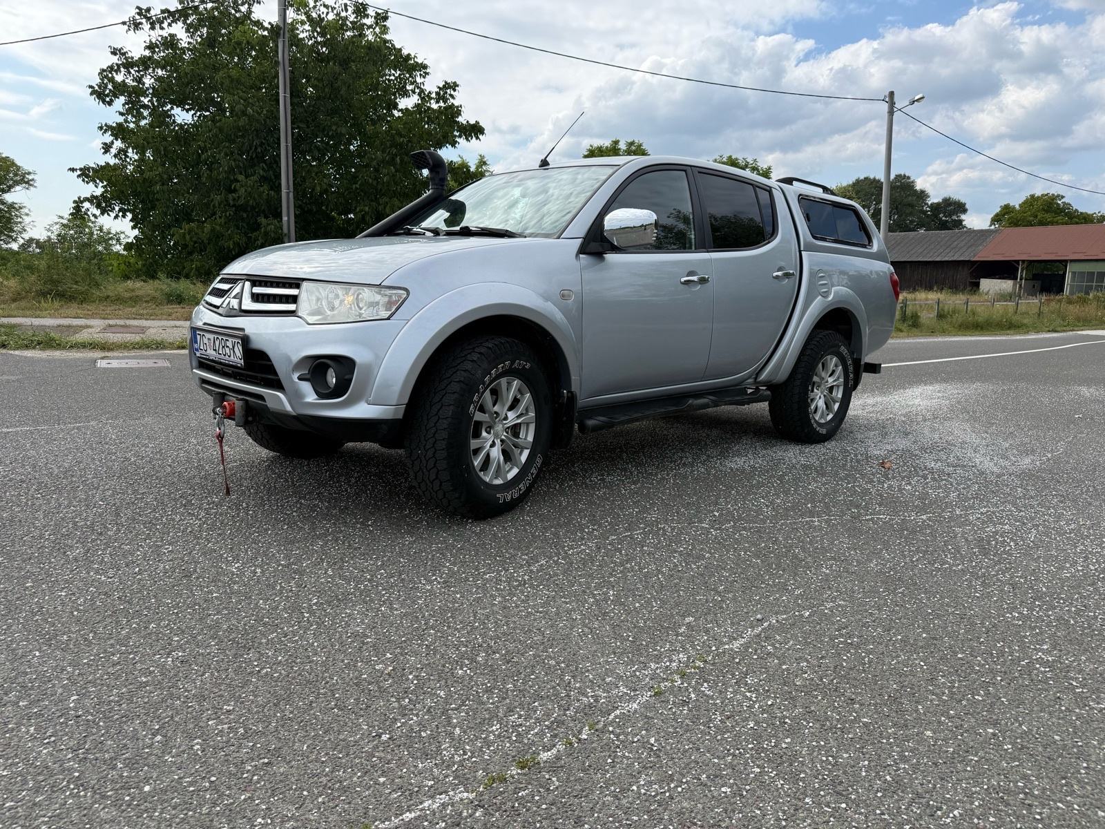Mitsubishi L200 2.5 did automatik, fotografija 9