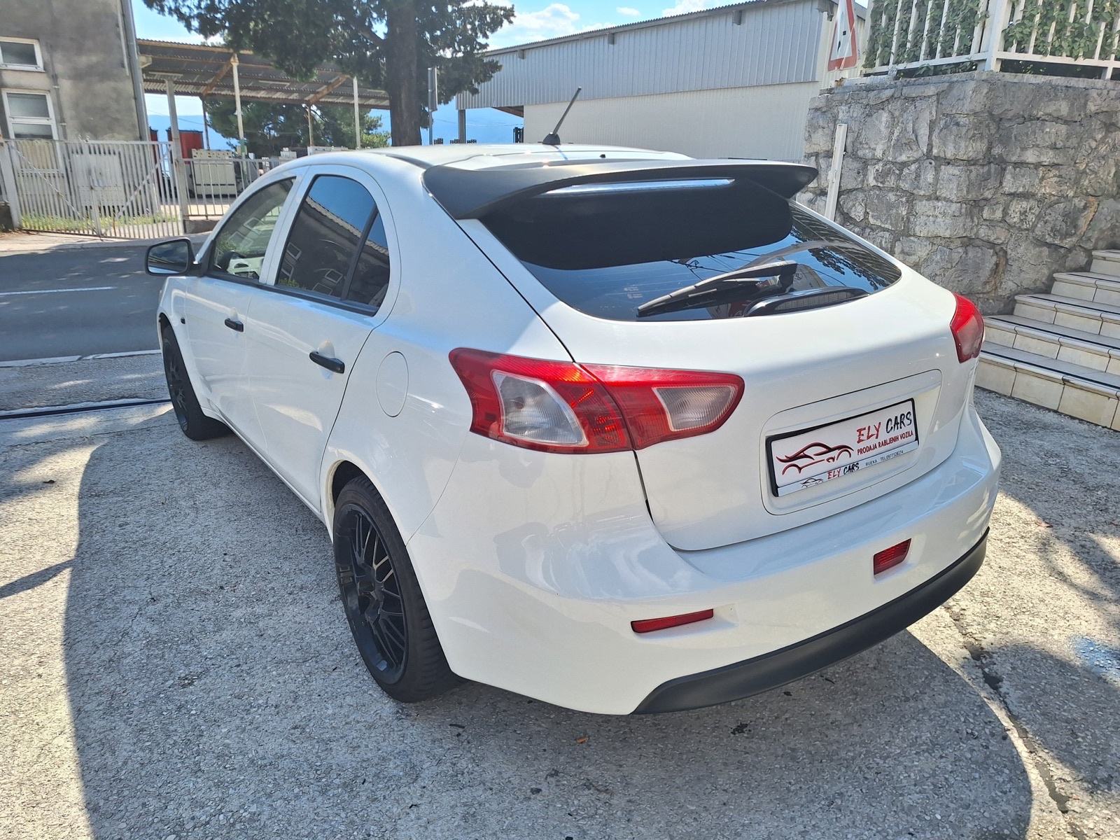 Mitsubishi Lancer 1,5 110 KS REG.11.2026, fotografija 4