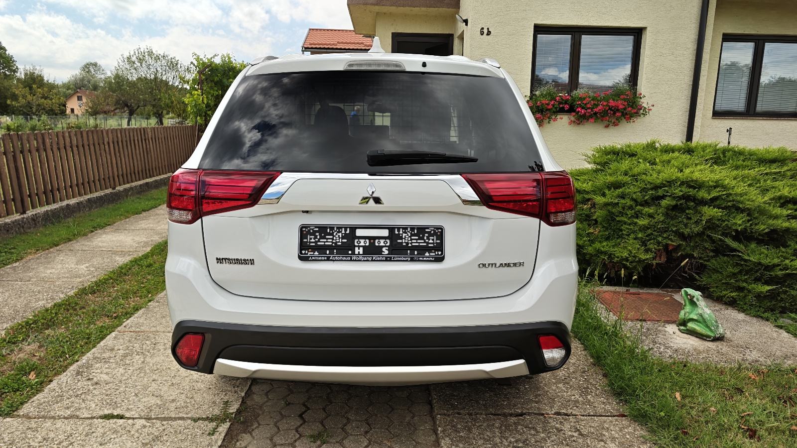 Mitsubishi Outlander 2,2 DI-D. 4x4. Automatik. F1. Diamant Edition+, fotografija 5