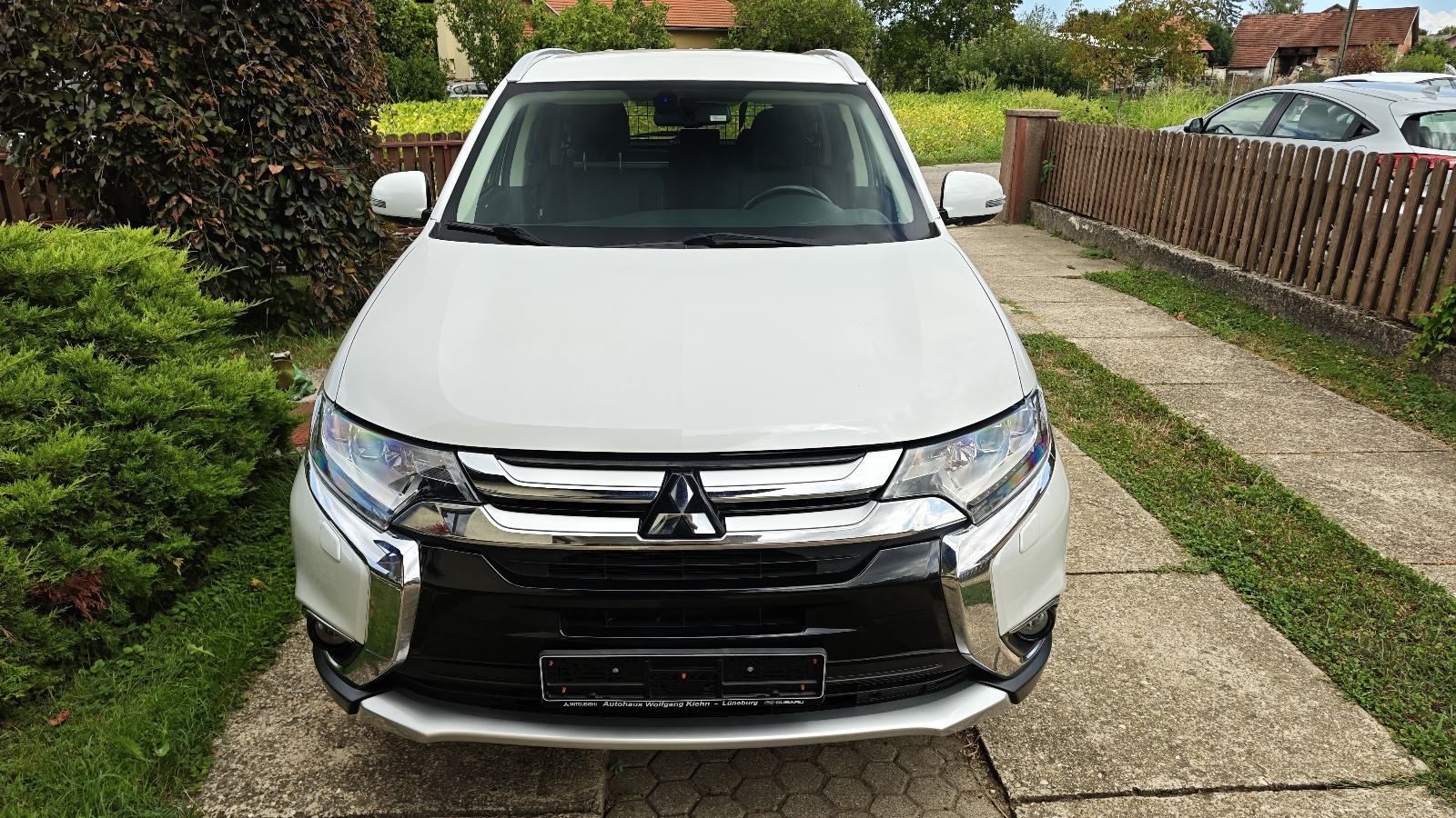 Mitsubishi Outlander 2,2 DI-D. 4x4. Automatik. F1. Diamant Edition+, fotografija 2
