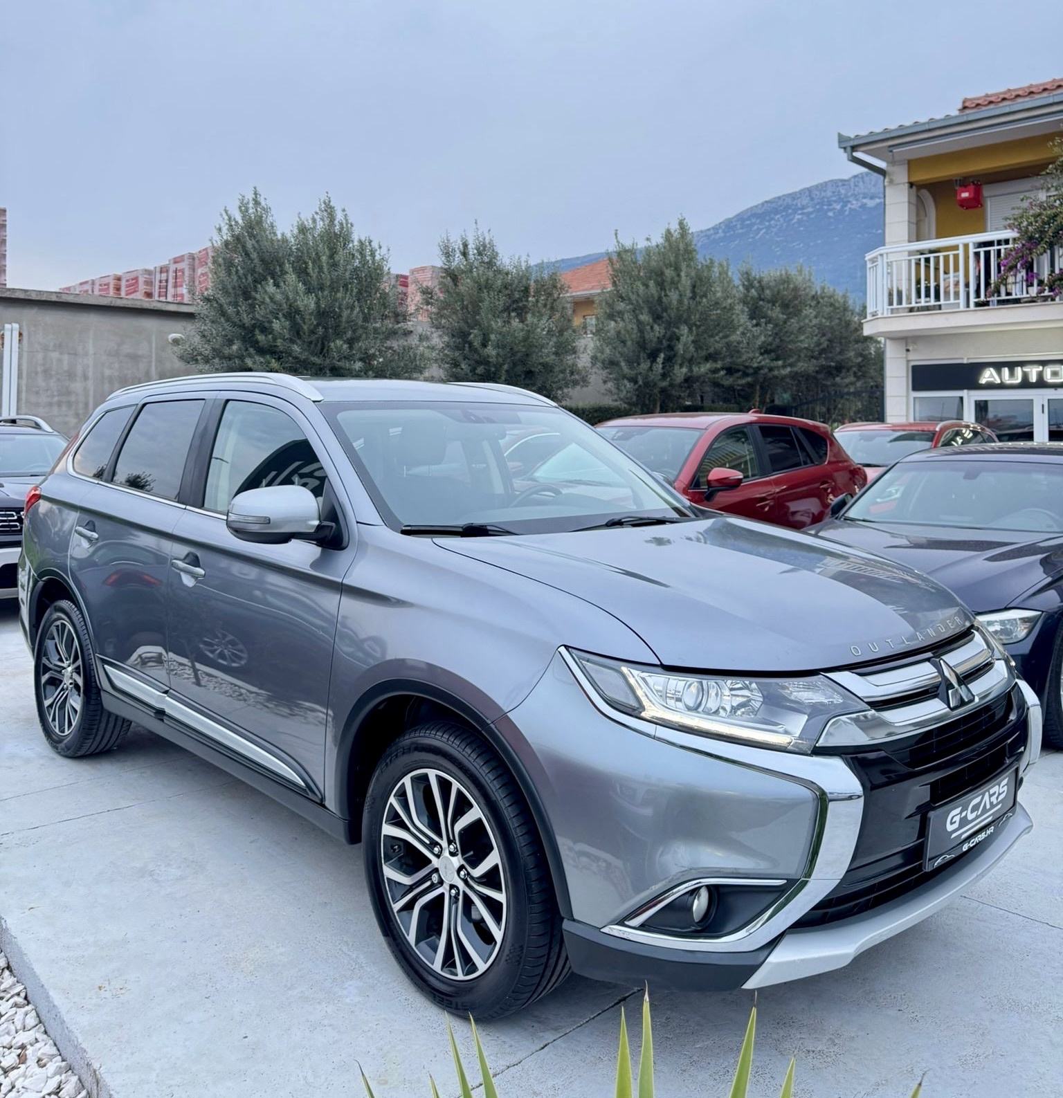 Mitsubishi Outlander 2,2 DI-D —Mod 2018—7 SJEDALA—KAMERA—NAVI—JAMSTVO!, fotografija 9