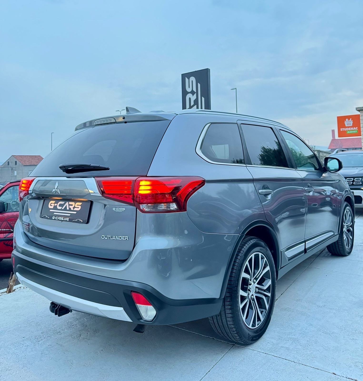 Mitsubishi Outlander 2,2 DI-D —Mod 2018—7 SJEDALA—KAMERA—NAVI—JAMSTVO!, fotografija 7