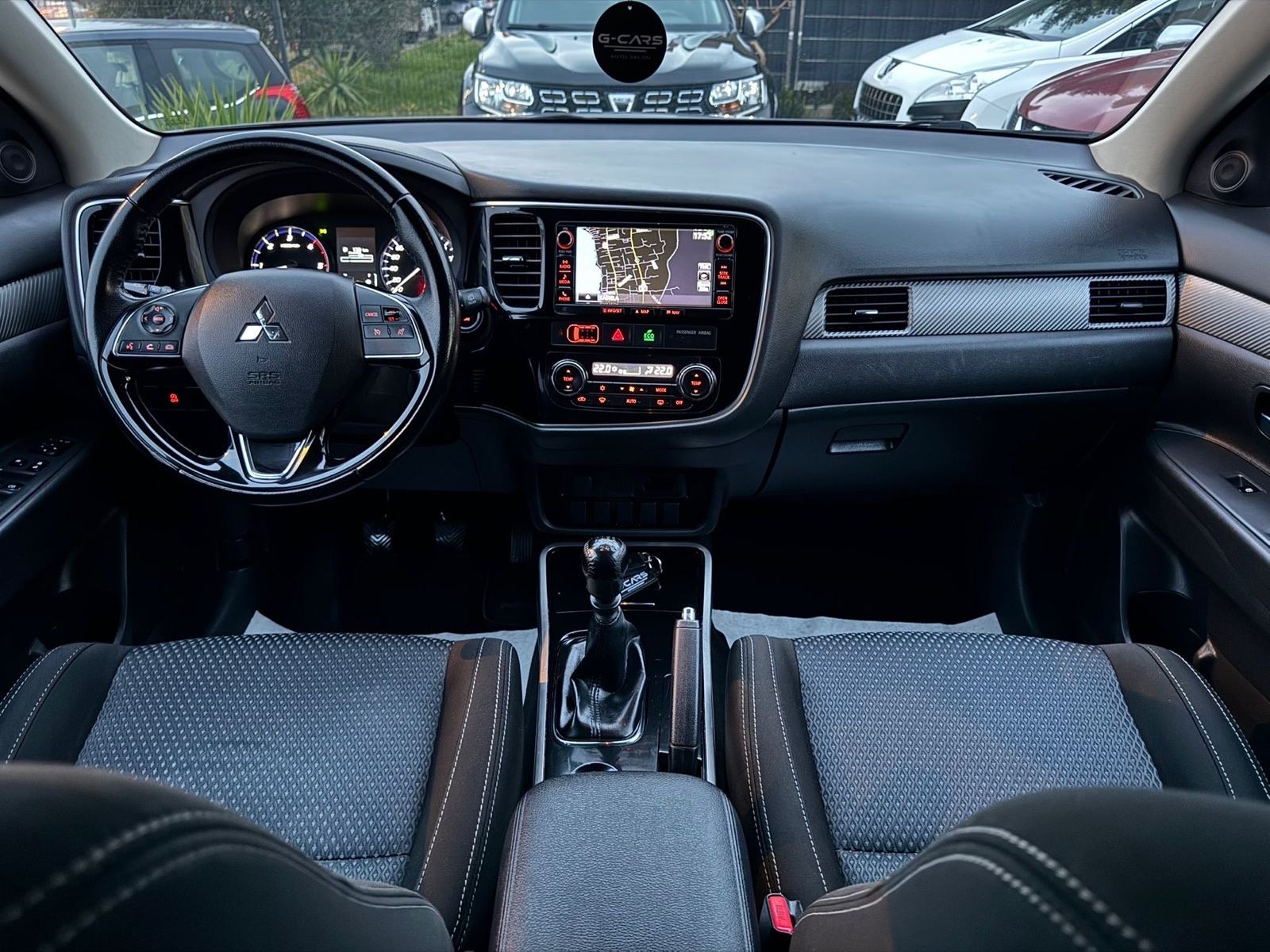Mitsubishi Outlander 2,2 DI-D —Mod 2018—7 SJEDALA—KAMERA—NAVI—JAMSTVO!, fotografija 13
