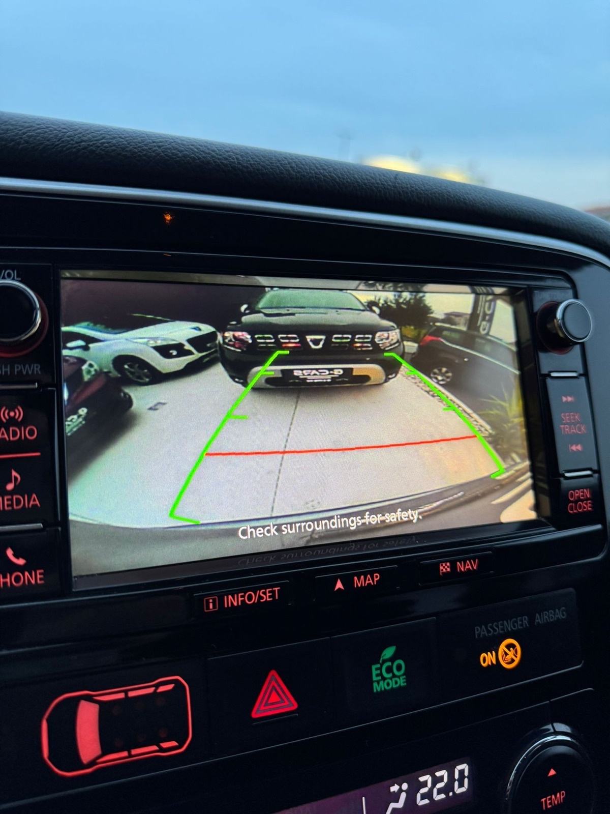 Mitsubishi Outlander 2,2 DI-D —Mod 2018—7 SJEDALA—KAMERA—NAVI—JAMSTVO!, fotografija 16