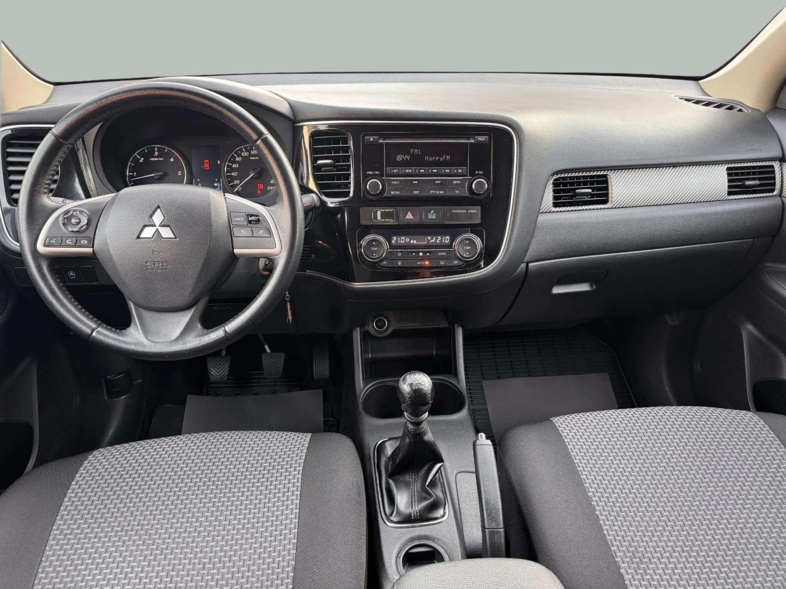 MITSUBISHI OUTLANDER 2,2 DI-D**REGISTRIRAN**SERVISIRAN**OČUVAN**, fotografija 8
