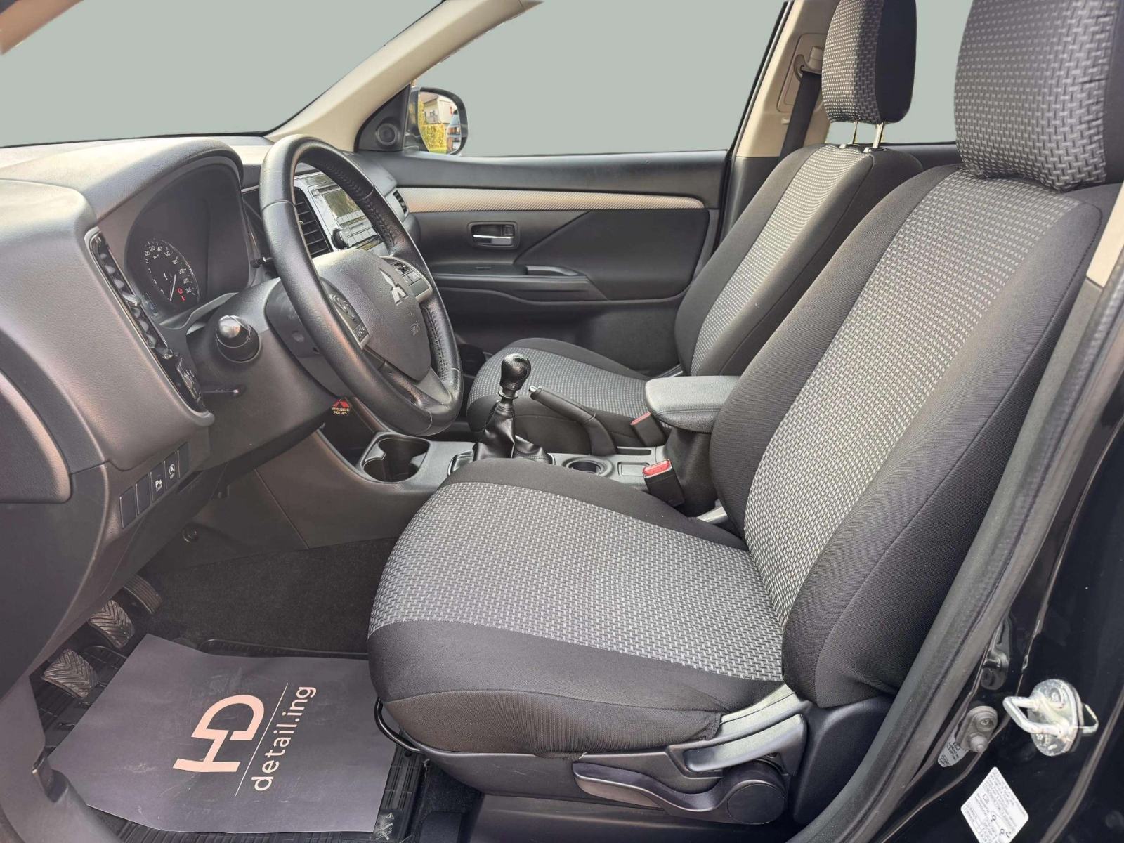 MITSUBISHI OUTLANDER 2,2 DI-D**REGISTRIRAN**SERVISIRAN**OČUVAN**, fotografija 12