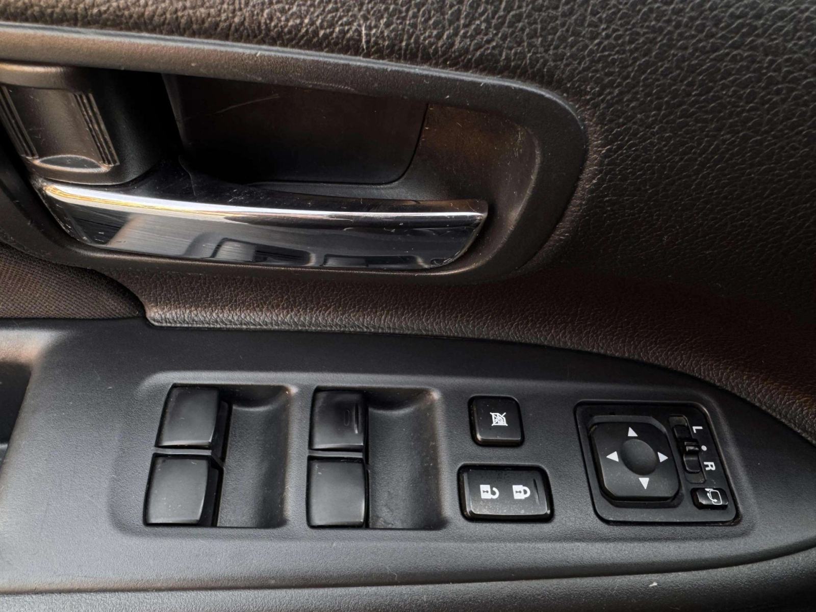 MITSUBISHI OUTLANDER 2,2 DI-D**REGISTRIRAN**SERVISIRAN**OČUVAN**, fotografija 18