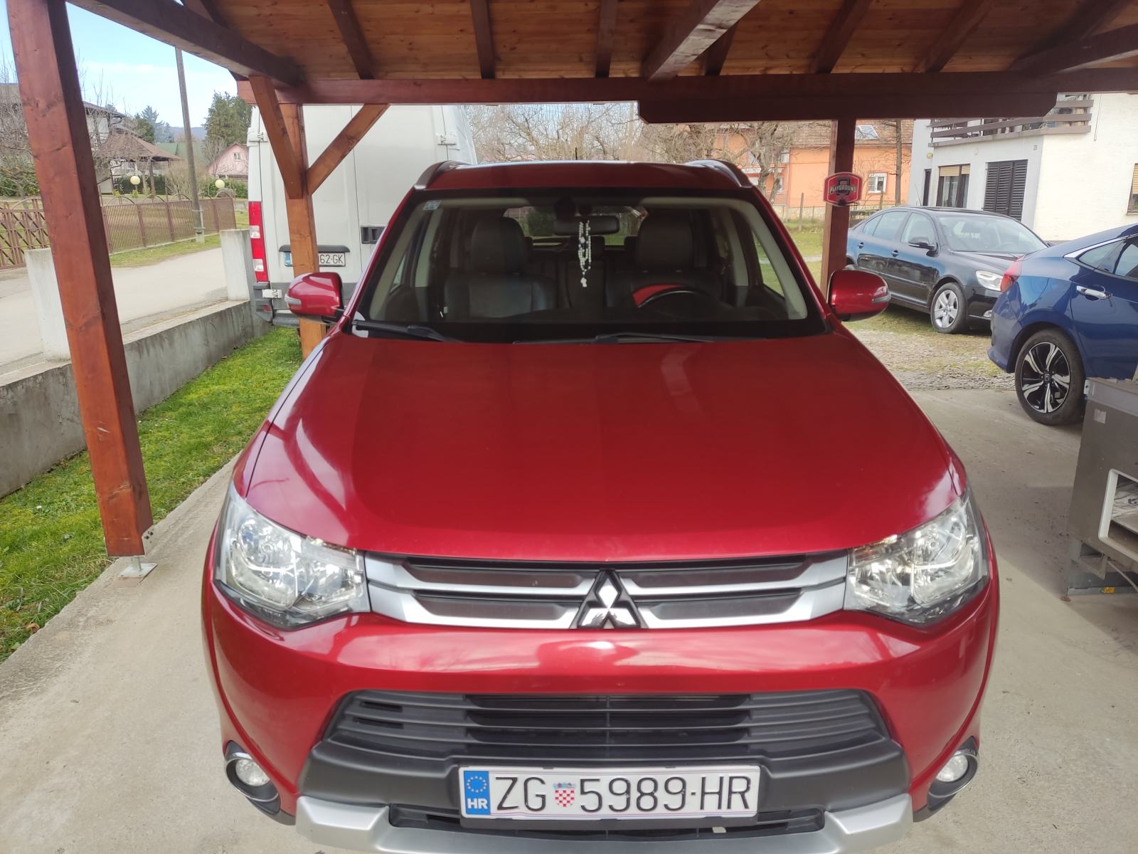 Mitsubishi Outlander 2,2 DI-D, 2015 god.
