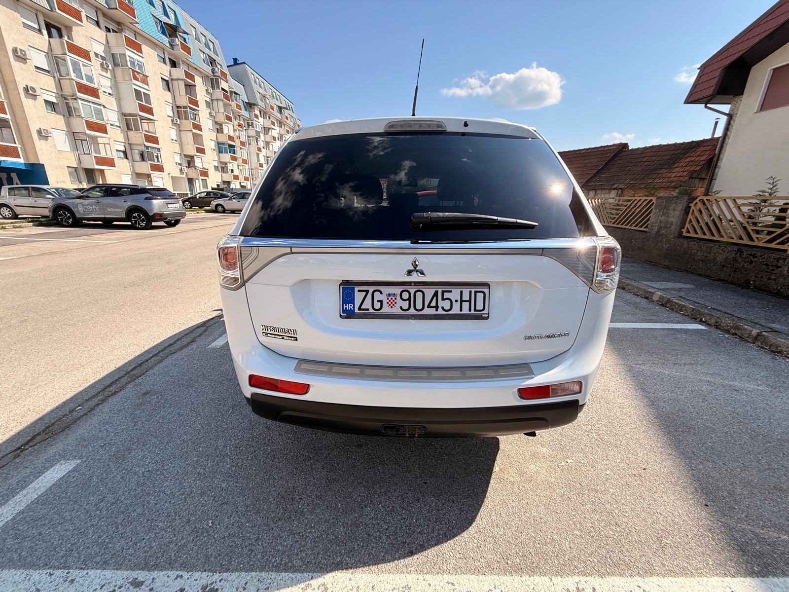 Mitsubishi Outlander 2,2, 7 sjedala, servisiran u ovlaštenom SNIŽENO, fotografija 3