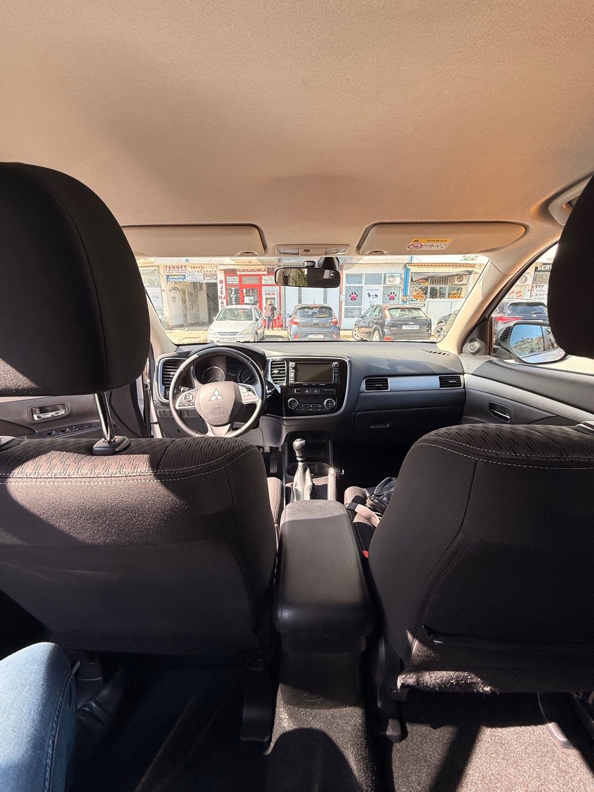 Mitsubishi Outlander 2,2, 7 sjedala, servisiran u ovlaštenom SNIŽENO, fotografija 6