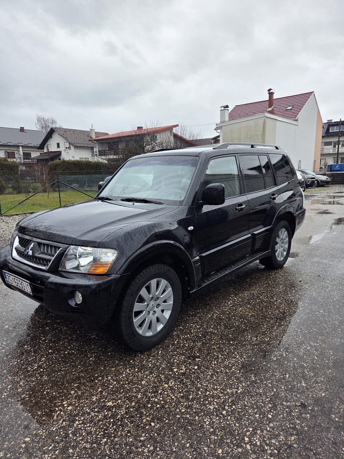 Mitsubishi Pajero 3,2 DID GLS automatik, fotografija 1
