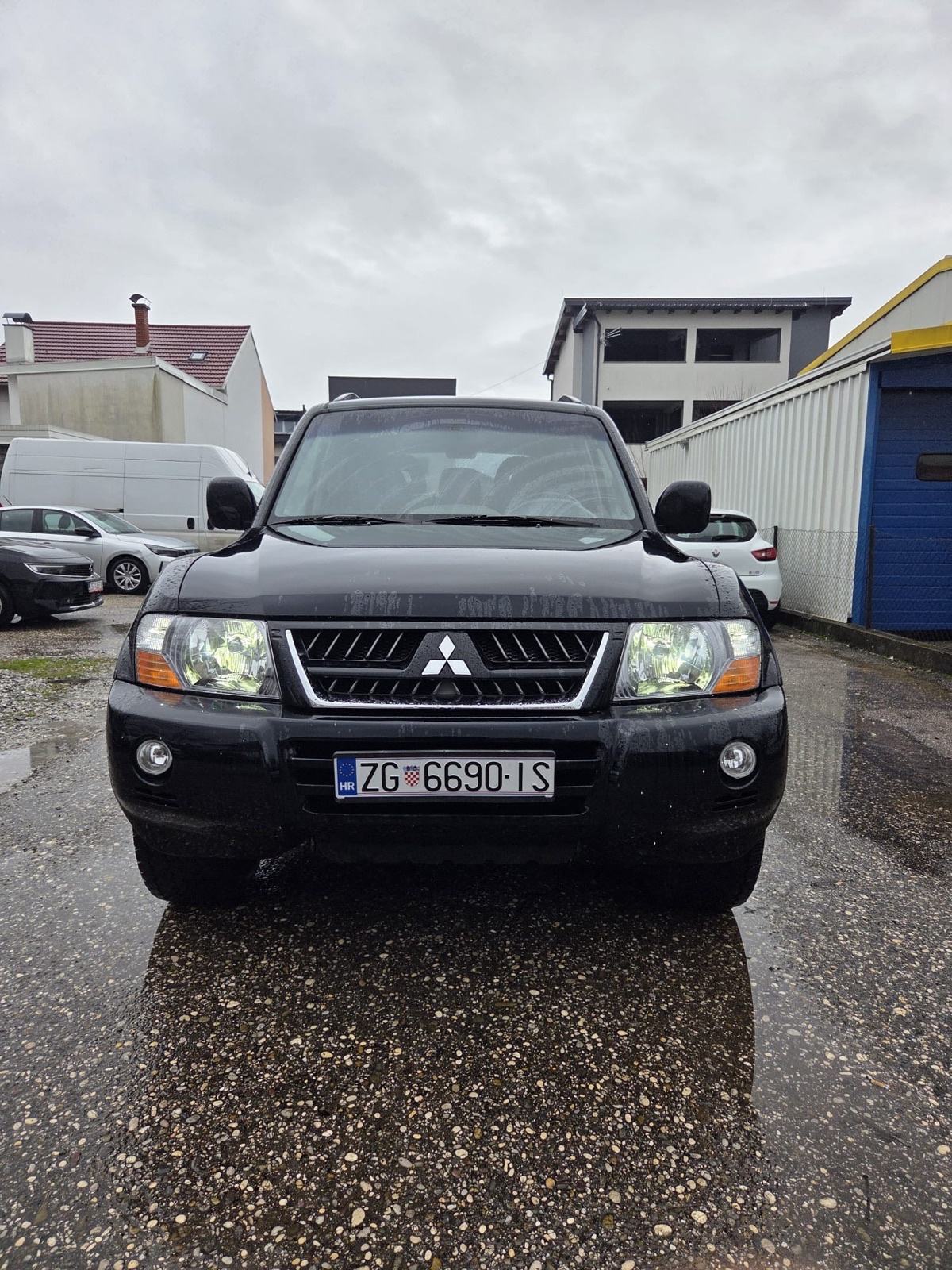 Mitsubishi Pajero 3,2 DID GLS automatik, fotografija 4