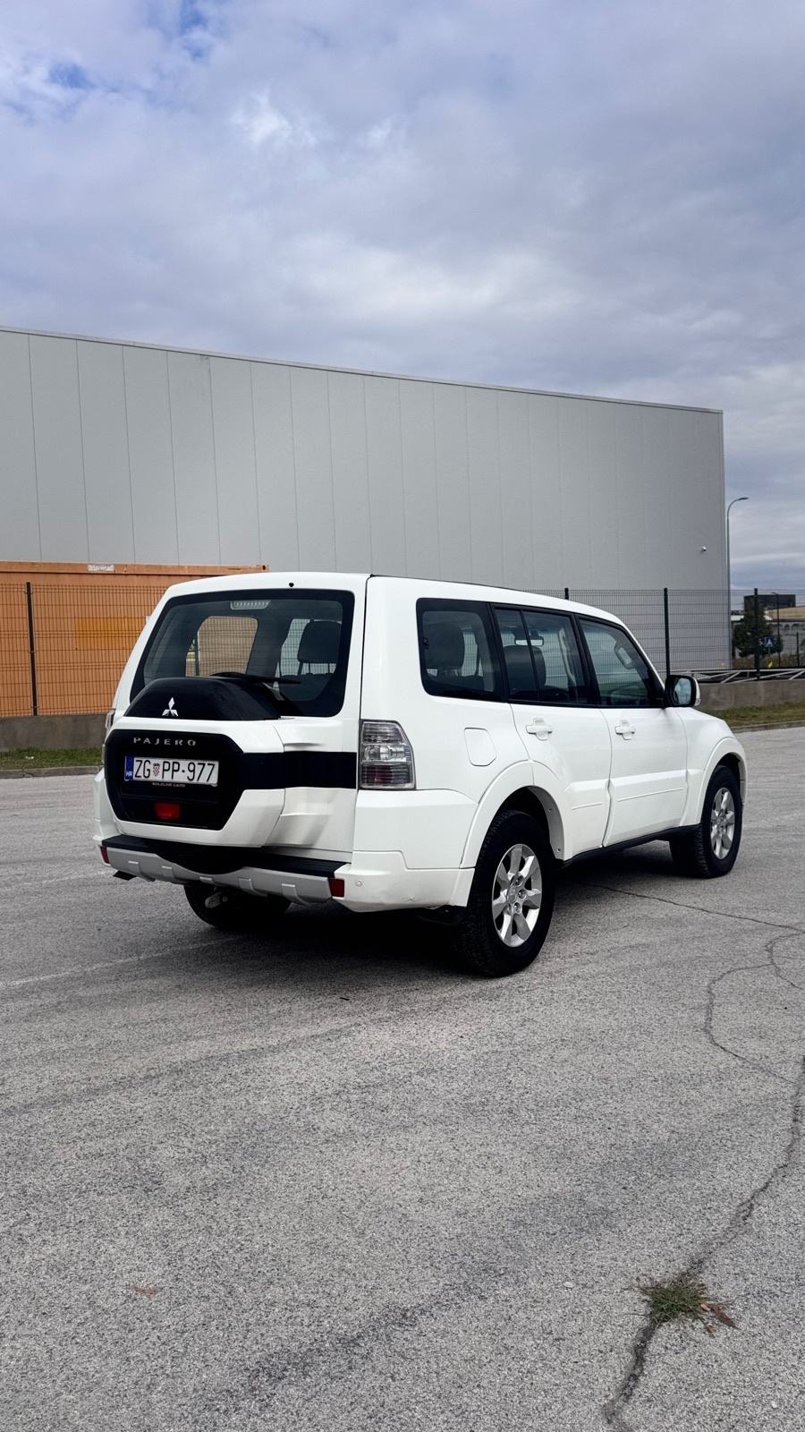 Mitsubishi Pajero 3,2 DID, fotografija 9