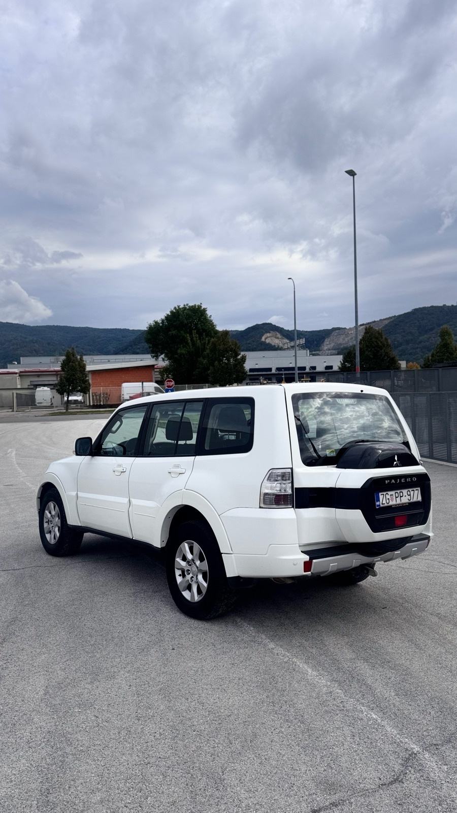 Mitsubishi Pajero 3,2 DID, fotografija 11