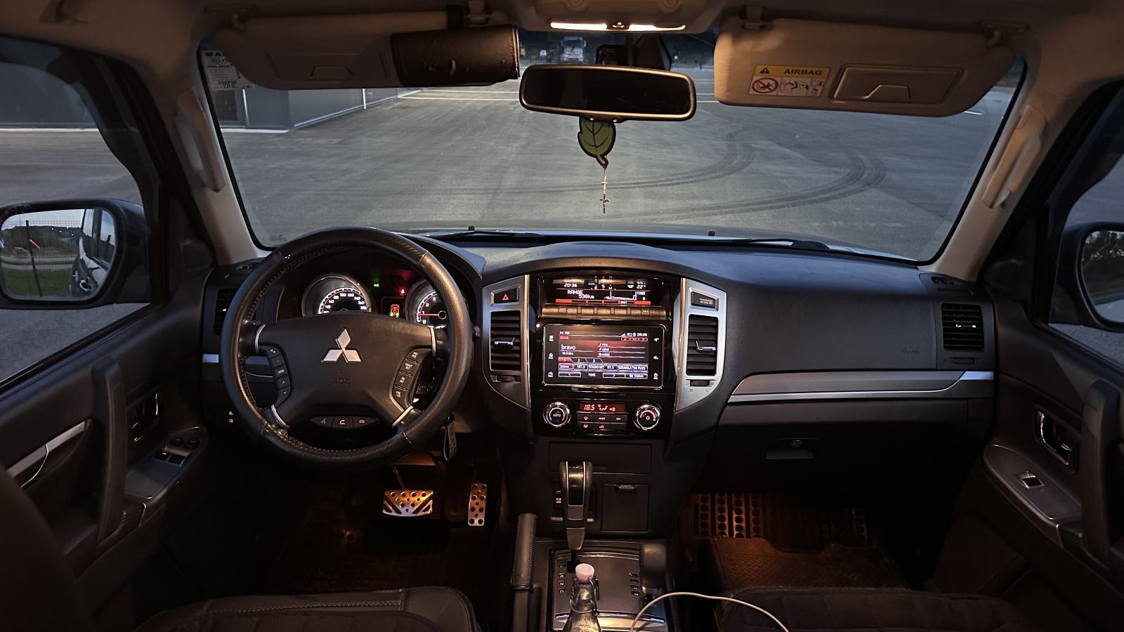 Mitsubishi Pajero 3,2 DID, fotografija 5