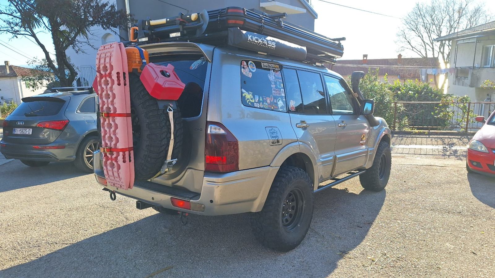 Mitsubishi Pajero 3.2 did, overland, krovni šator, fotografija 6