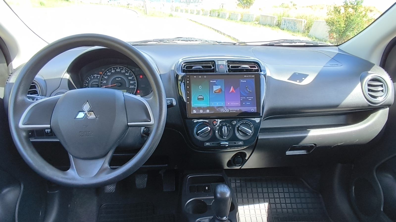Mitsubishi Space star 1.0,52kW,70.509km,Parking kamera,multimedija, fotografija 3